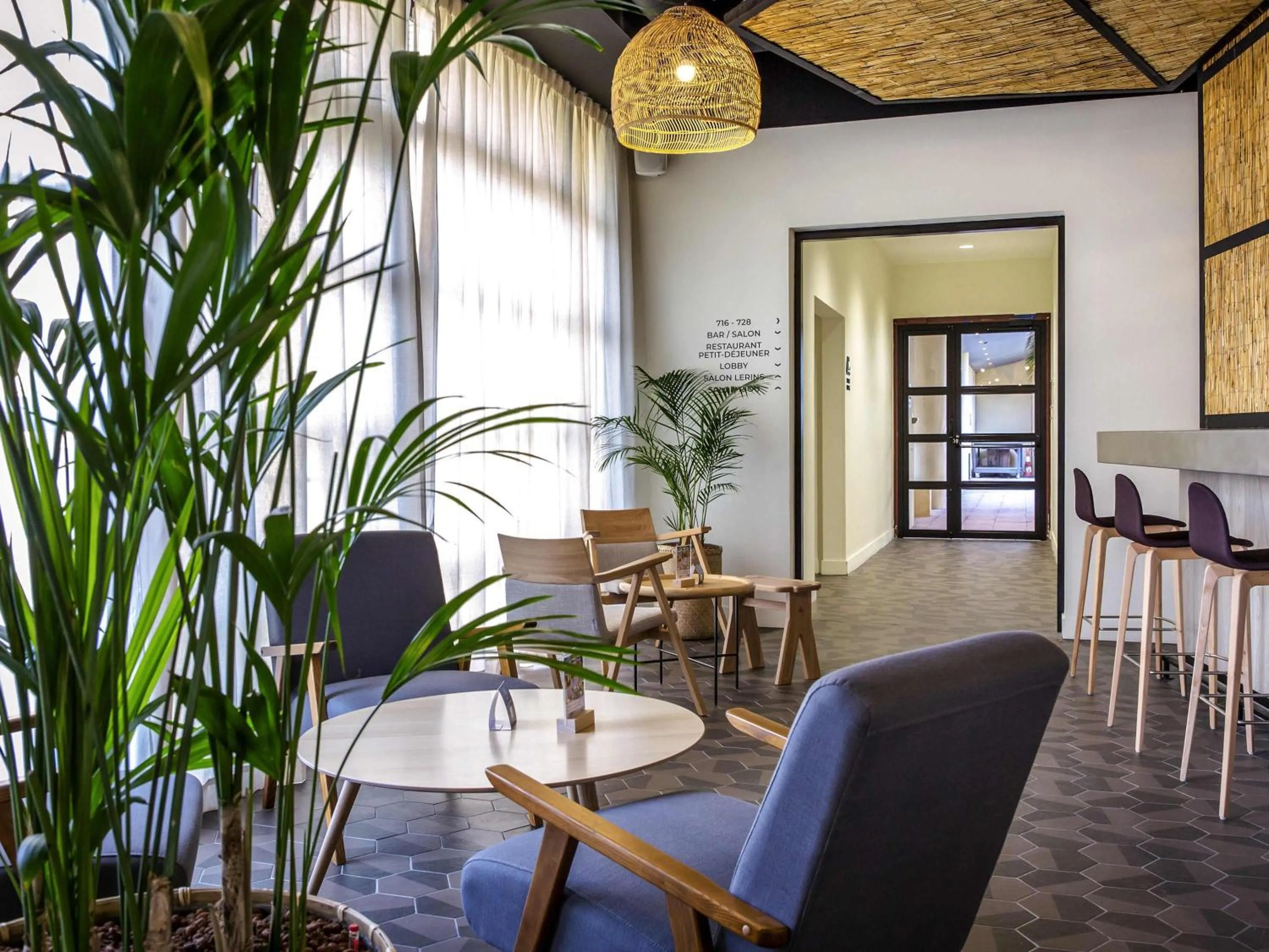 Restaurant/places to eat in Mercure Cannes Mandelieu