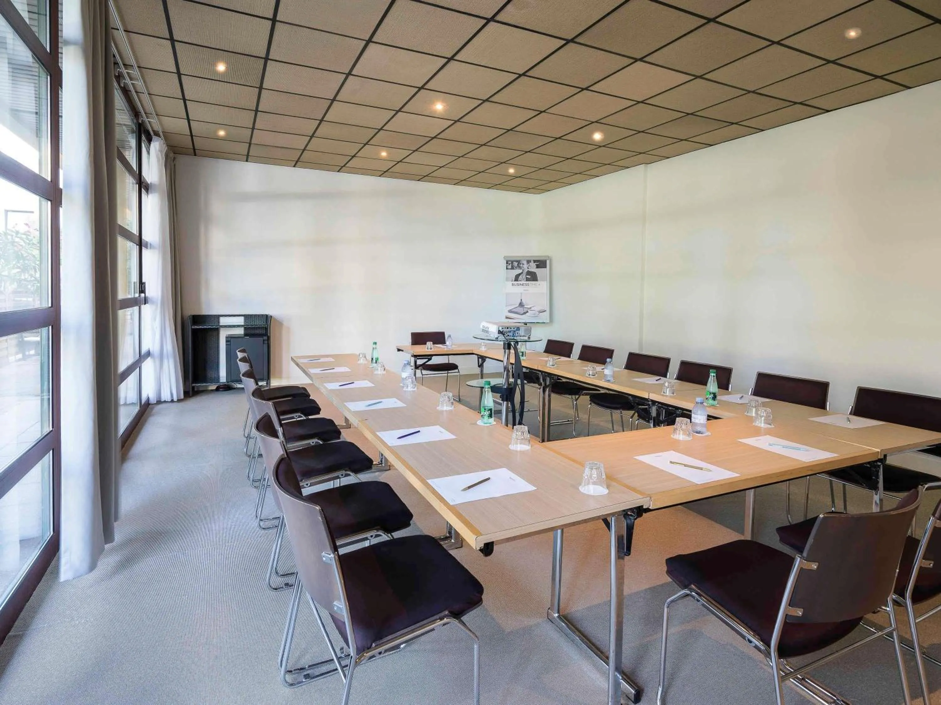 Meeting/conference room in Mercure Cannes Mandelieu