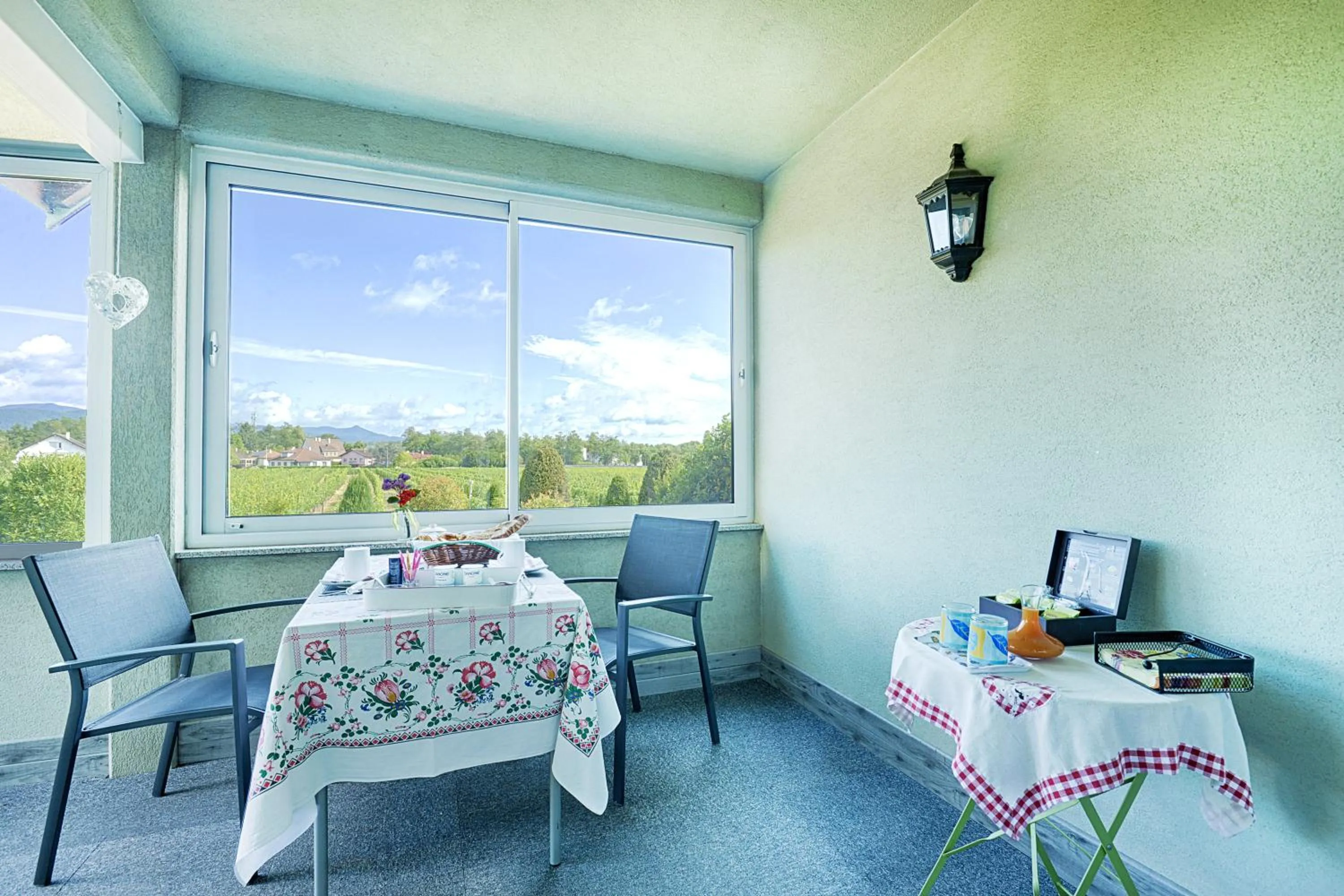 aux pieds des vignes chambre classée 2clefs