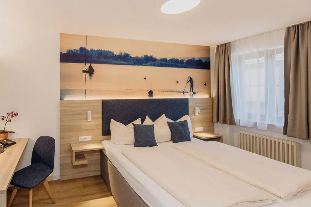 Photo of the whole room, Bed in Hotel Landgasthof Schöntag