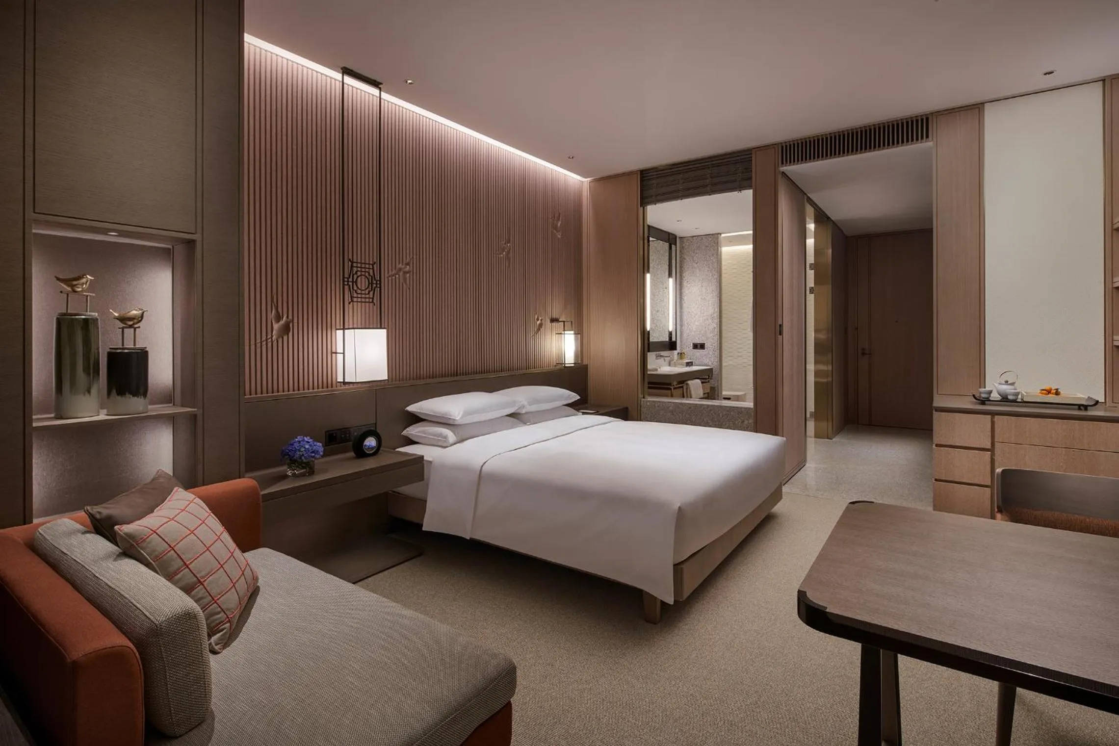 Photo of the whole room, Bed in Grand Hyatt Hefei