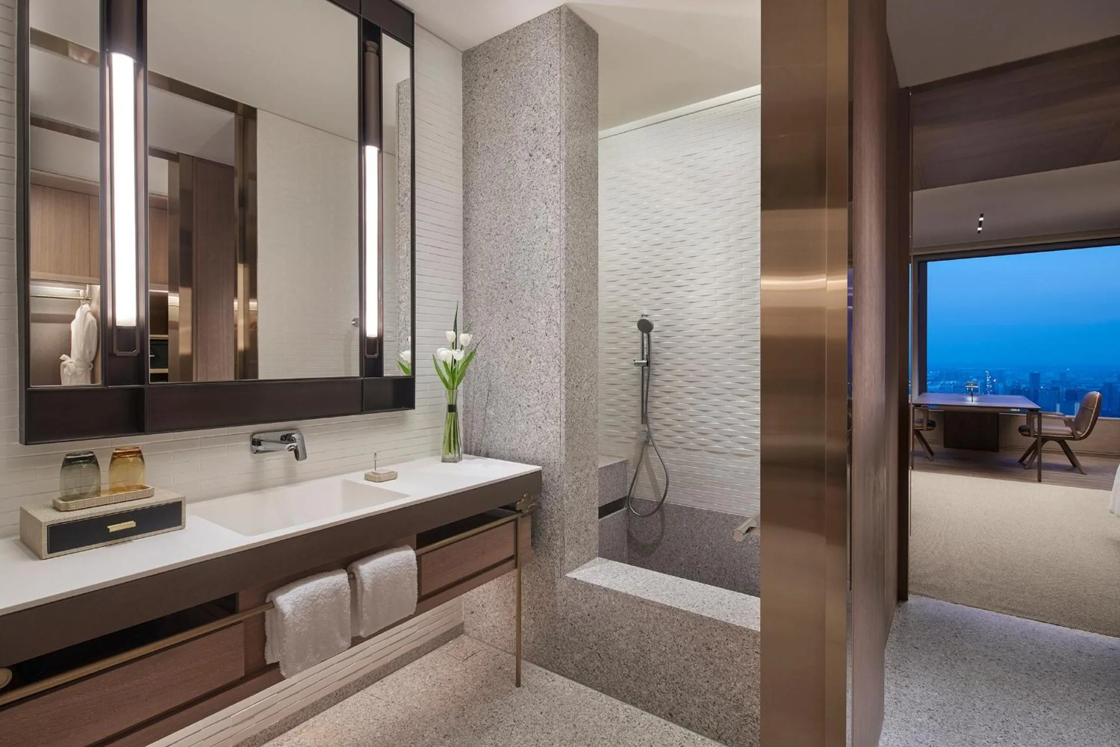 Hot Tub in Grand Hyatt Hefei