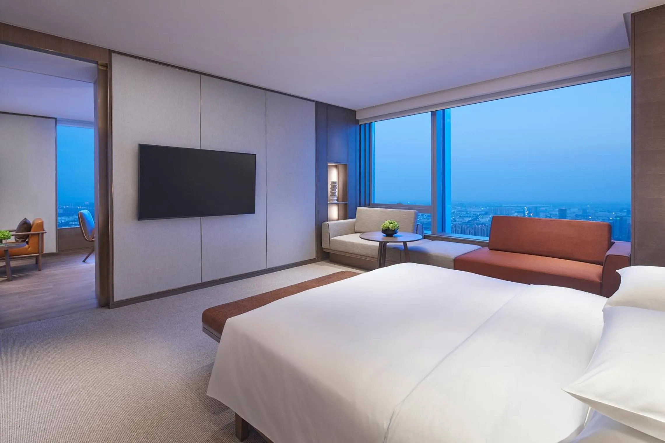 Photo of the whole room, Bed in Grand Hyatt Hefei