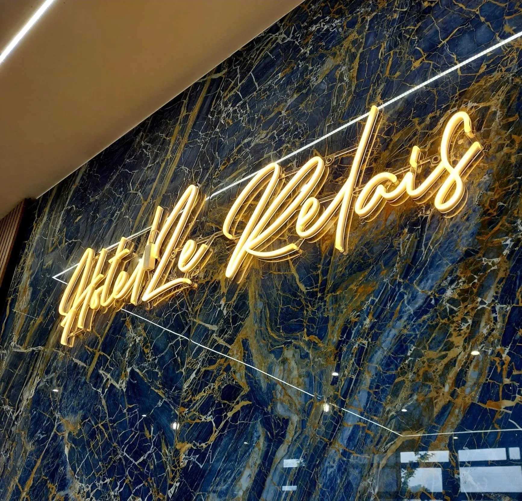 Property logo or sign in Hôtel Restaurant Le Relais - Pau Nord