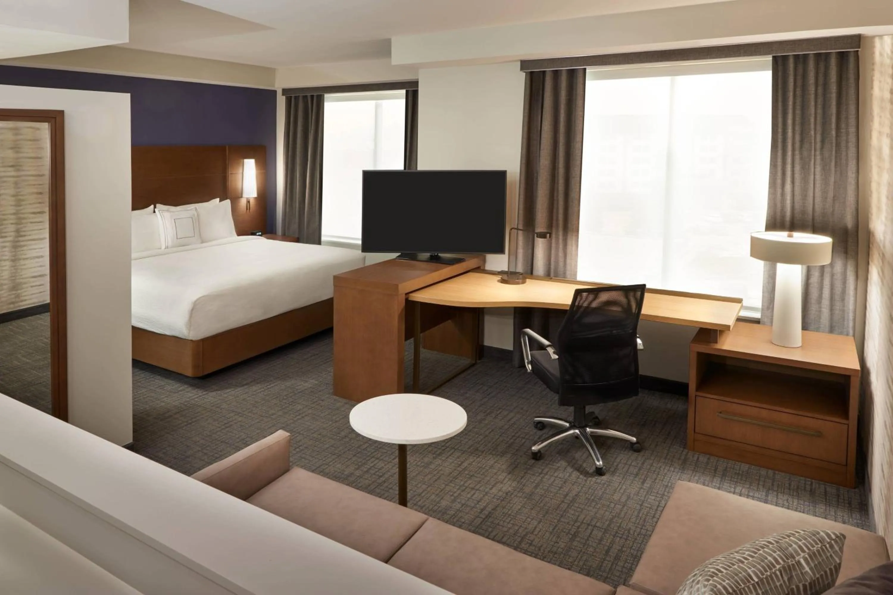 Photo of the whole room, Bed in Residence Inn by Marriott Toronto Mississauga Southwest