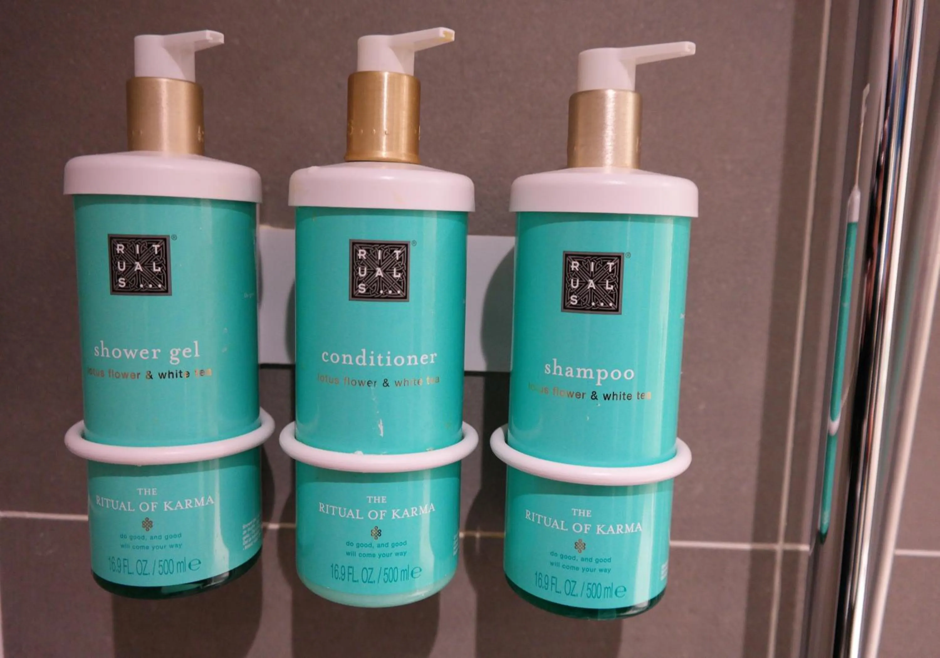 Bathroom in Novotel Leicester