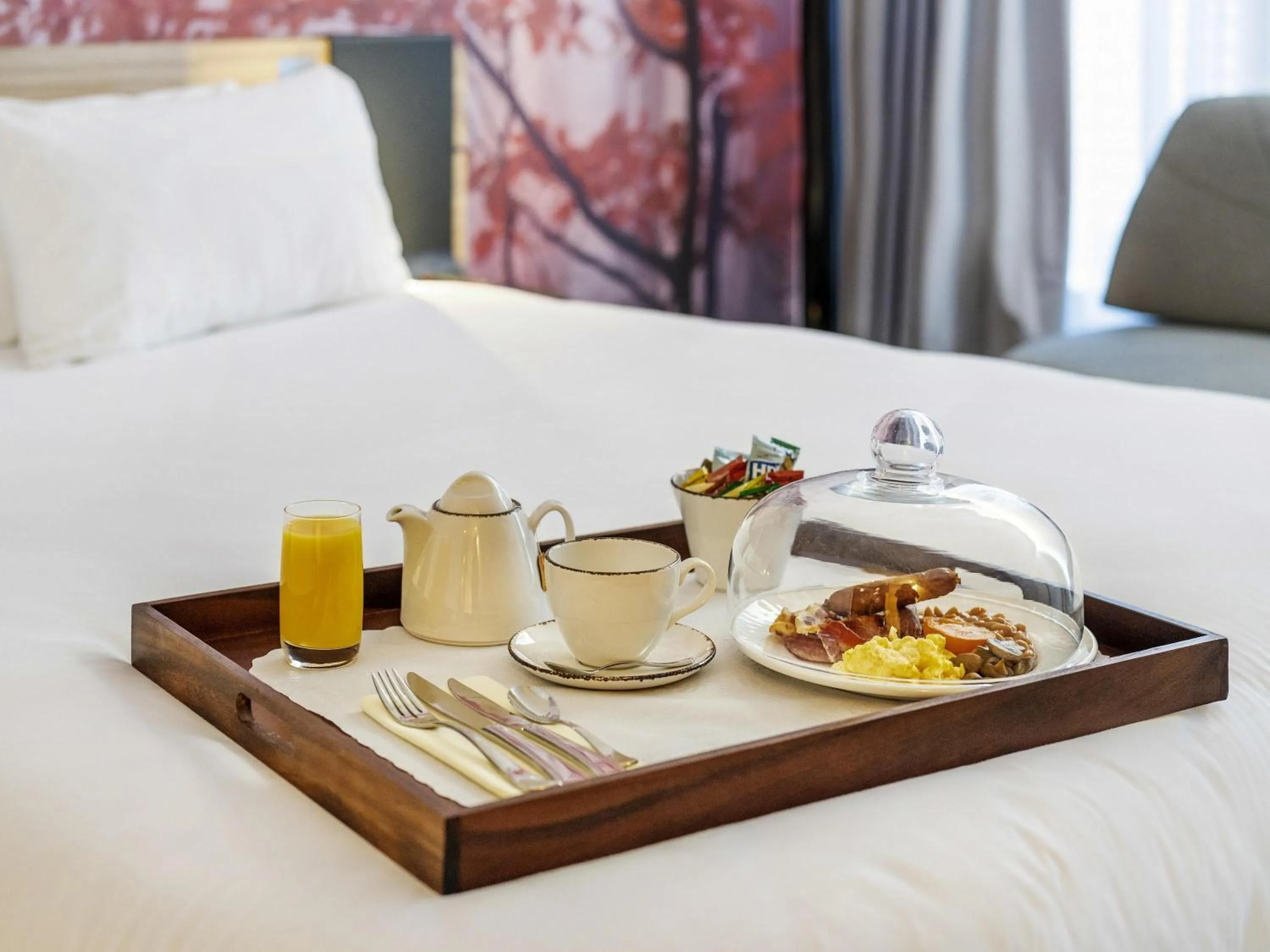 Restaurant/places to eat, Bed in Novotel Leicester