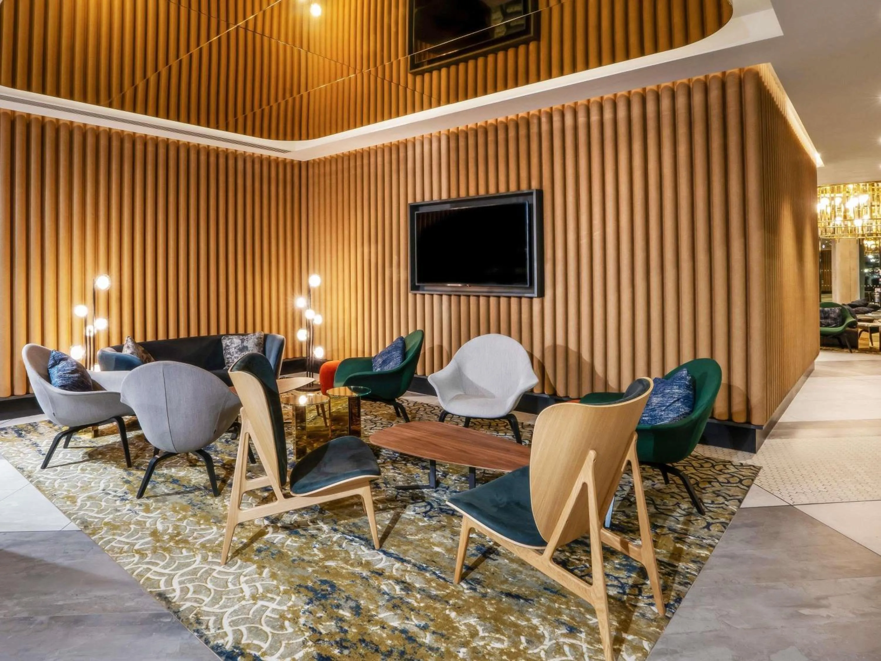 Lounge or bar in Novotel Leicester