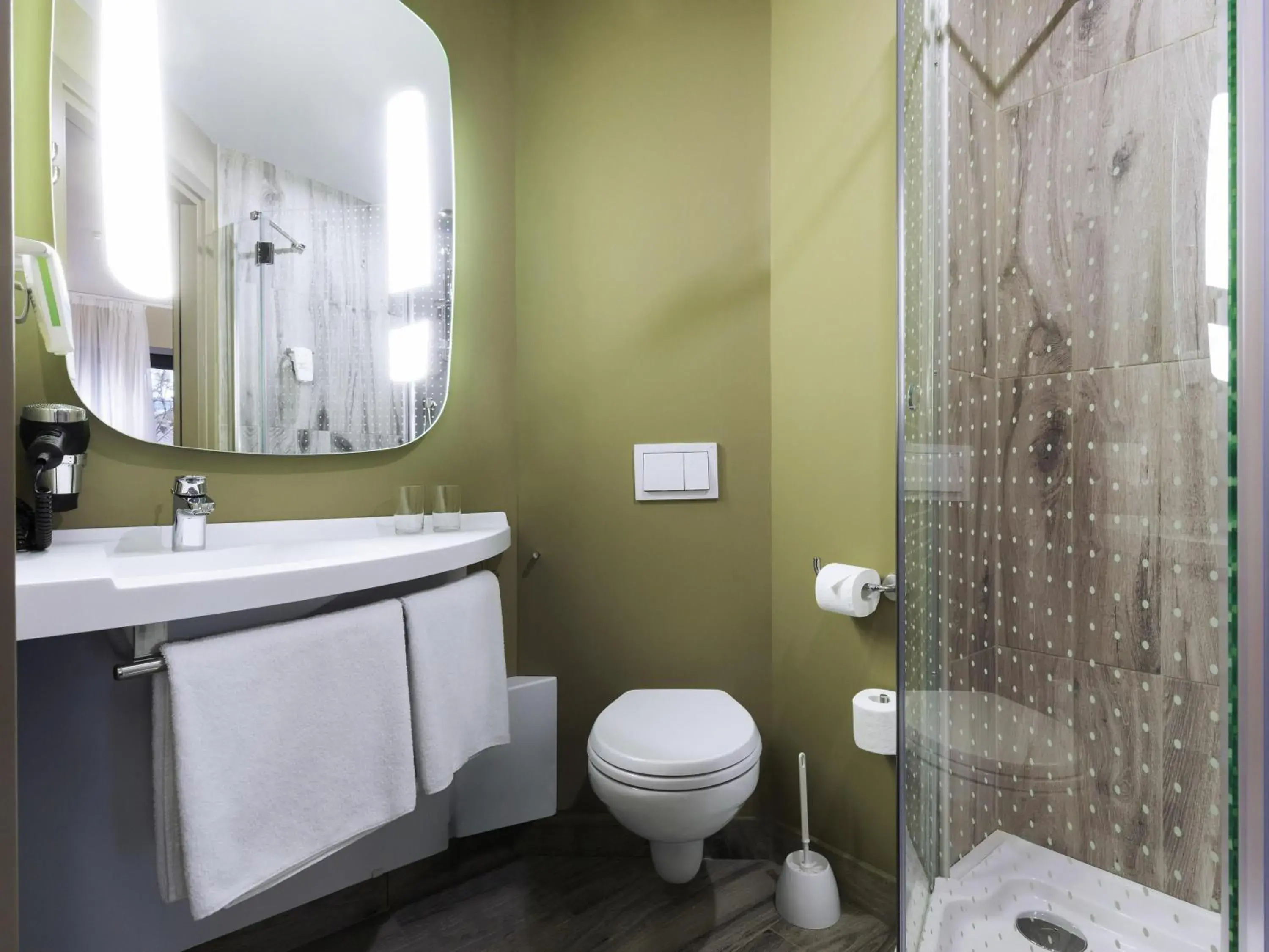 Bedroom in ibis Tbilisi Stadium Bedroom in ibis Tbilisi Stadium