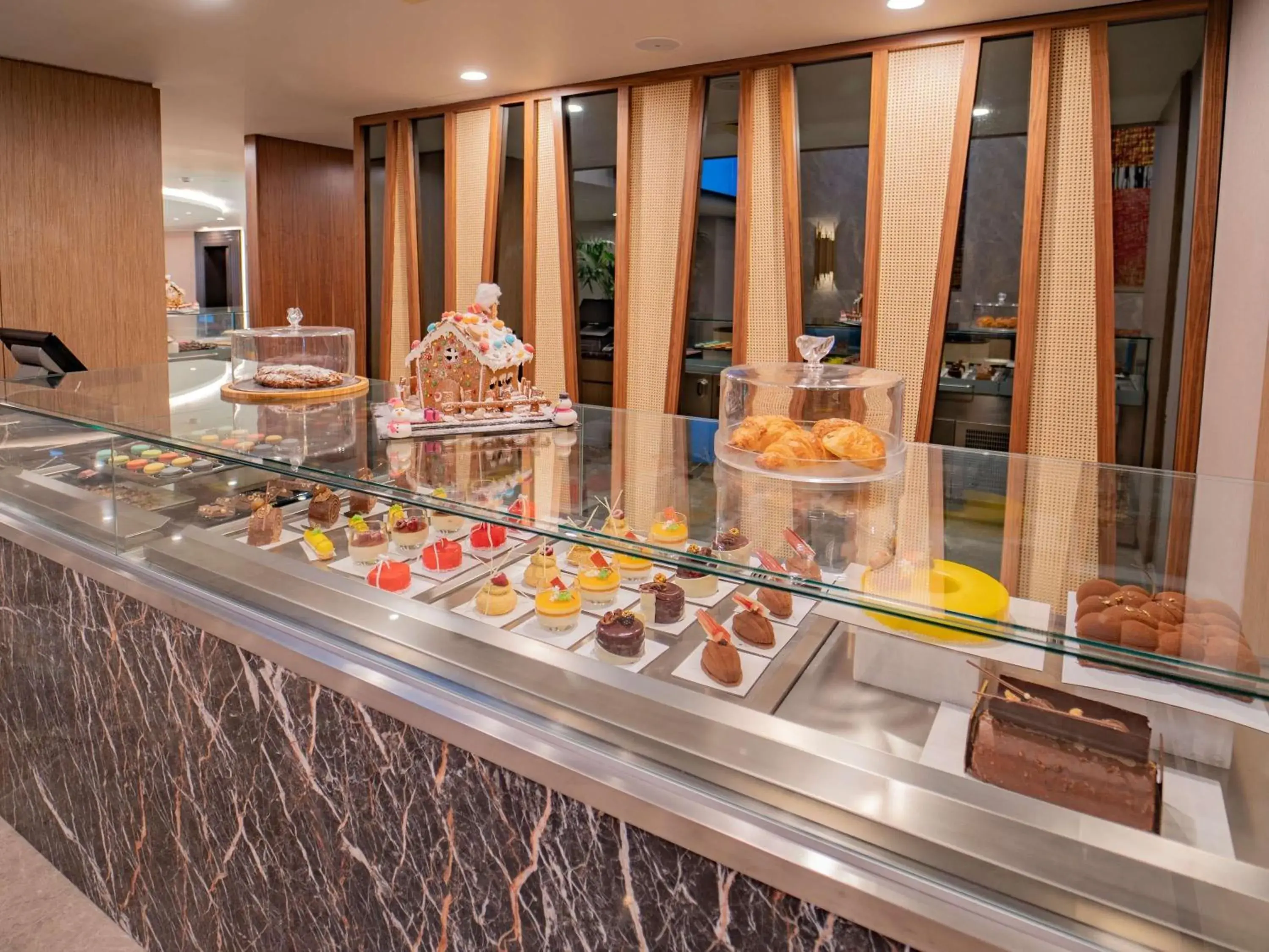 Restaurant/places to eat in Sofitel Istanbul Taksim Restaurant/places to eat in Sofitel Istanbul Taksim