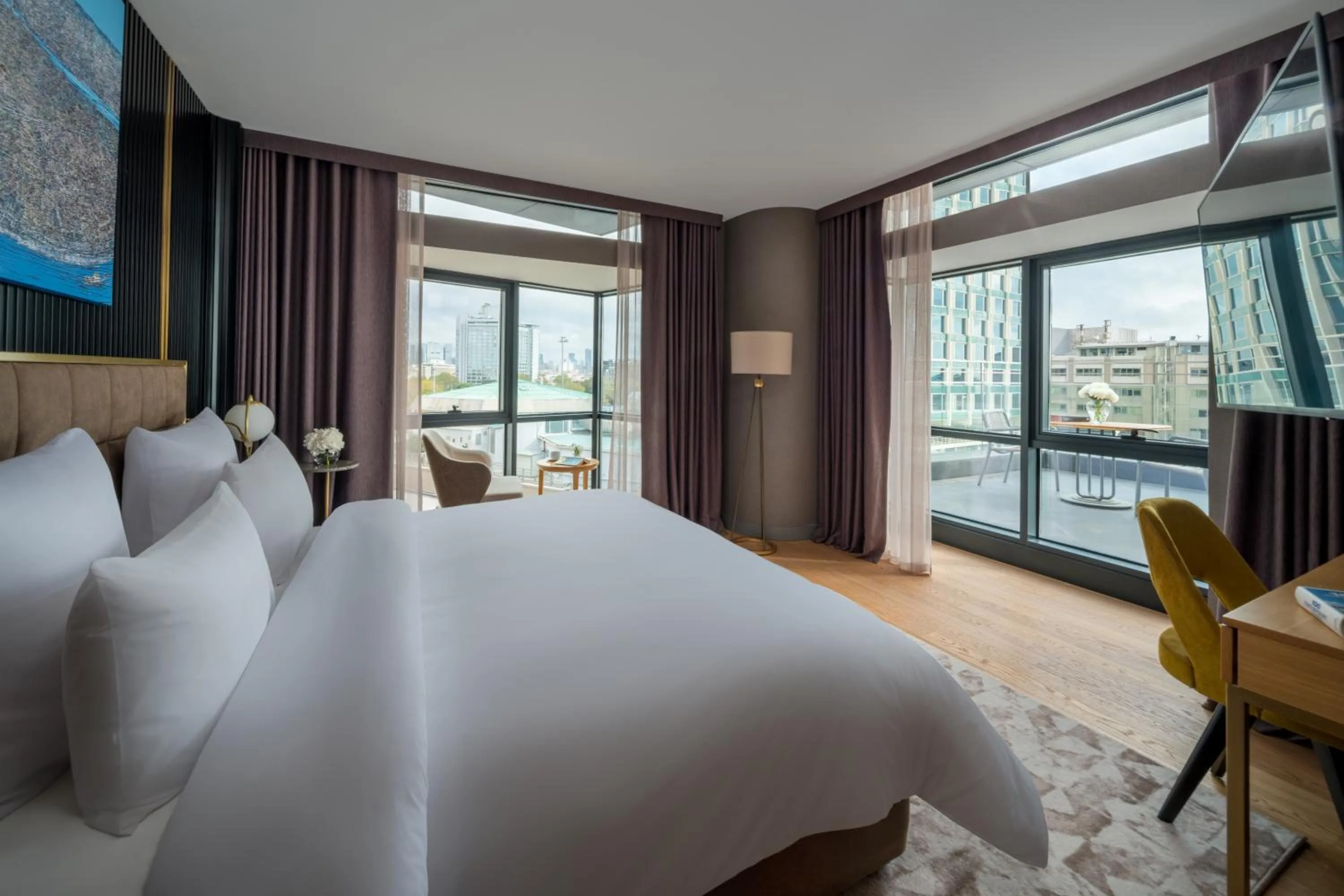 Bedroom, Bed in Sofitel Istanbul Taksim