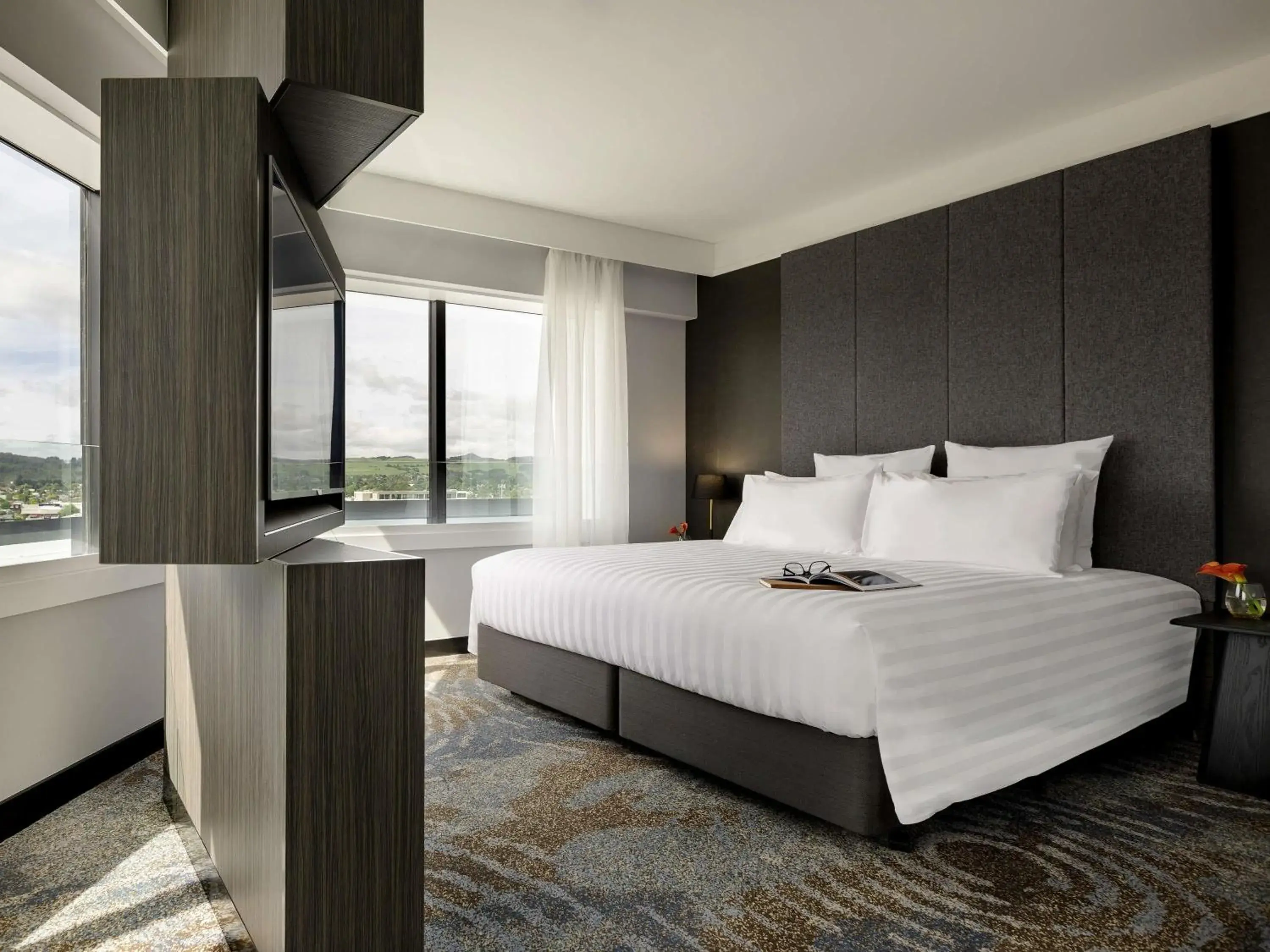 Bedroom, Bed in Pullman Rotorua Bedroom, Bed in Pullman Rotorua