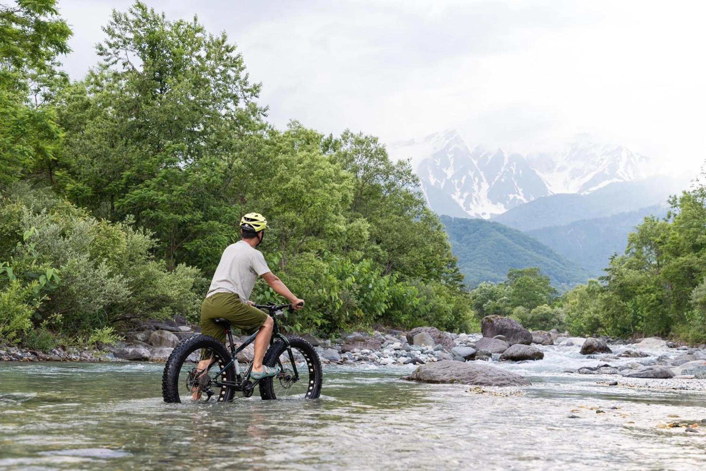 Cycling in UNPLAN Village Hakuba