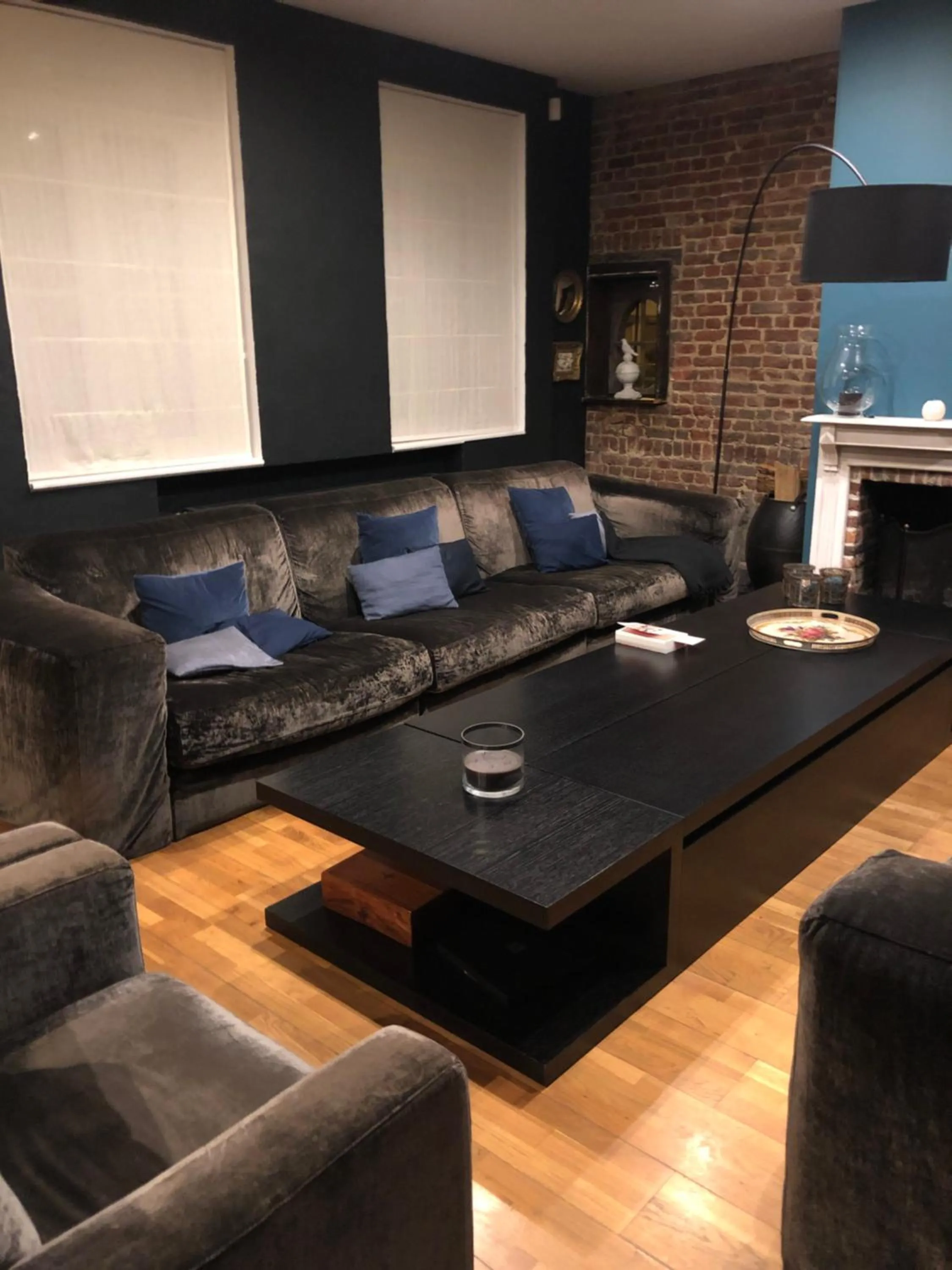 Communal lounge/ TV room in Chambres d'Hôtes La Parenthèse