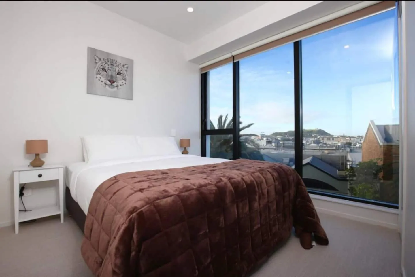 Bed in 2 Bed Apt Heart of Ponsonby Gym