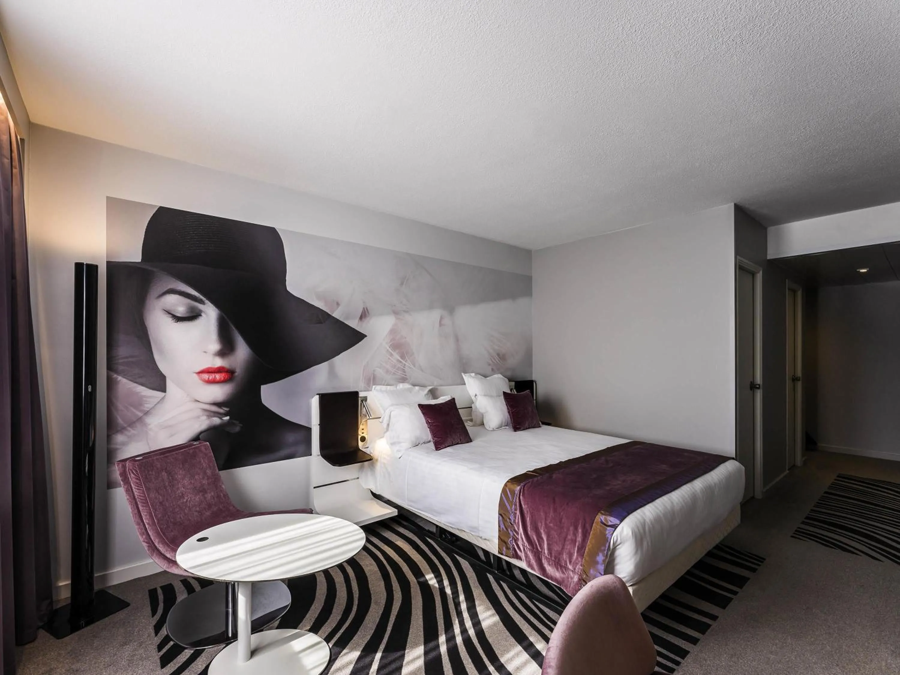 Bedroom, Bed in Novotel Orléans Saint Jean de Braye