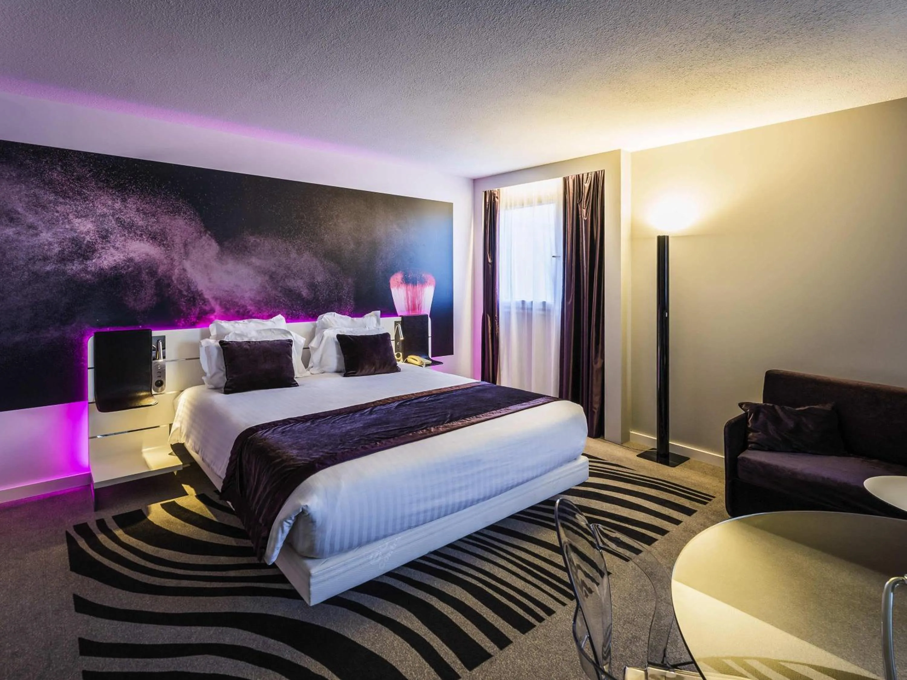 Bedroom, Bed in Novotel Orléans Saint Jean de Braye