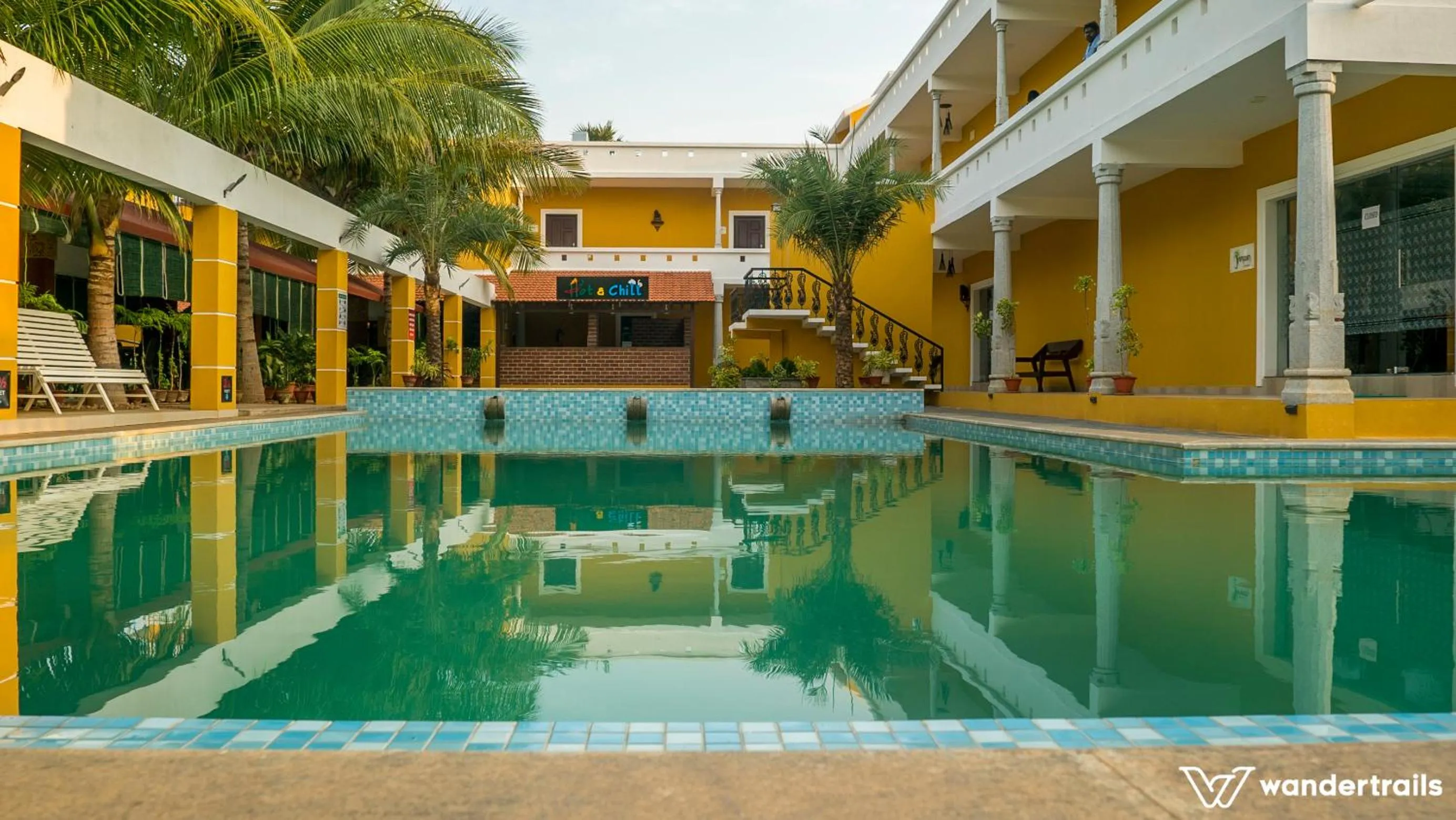 Property building in Poppys Olive de' villa