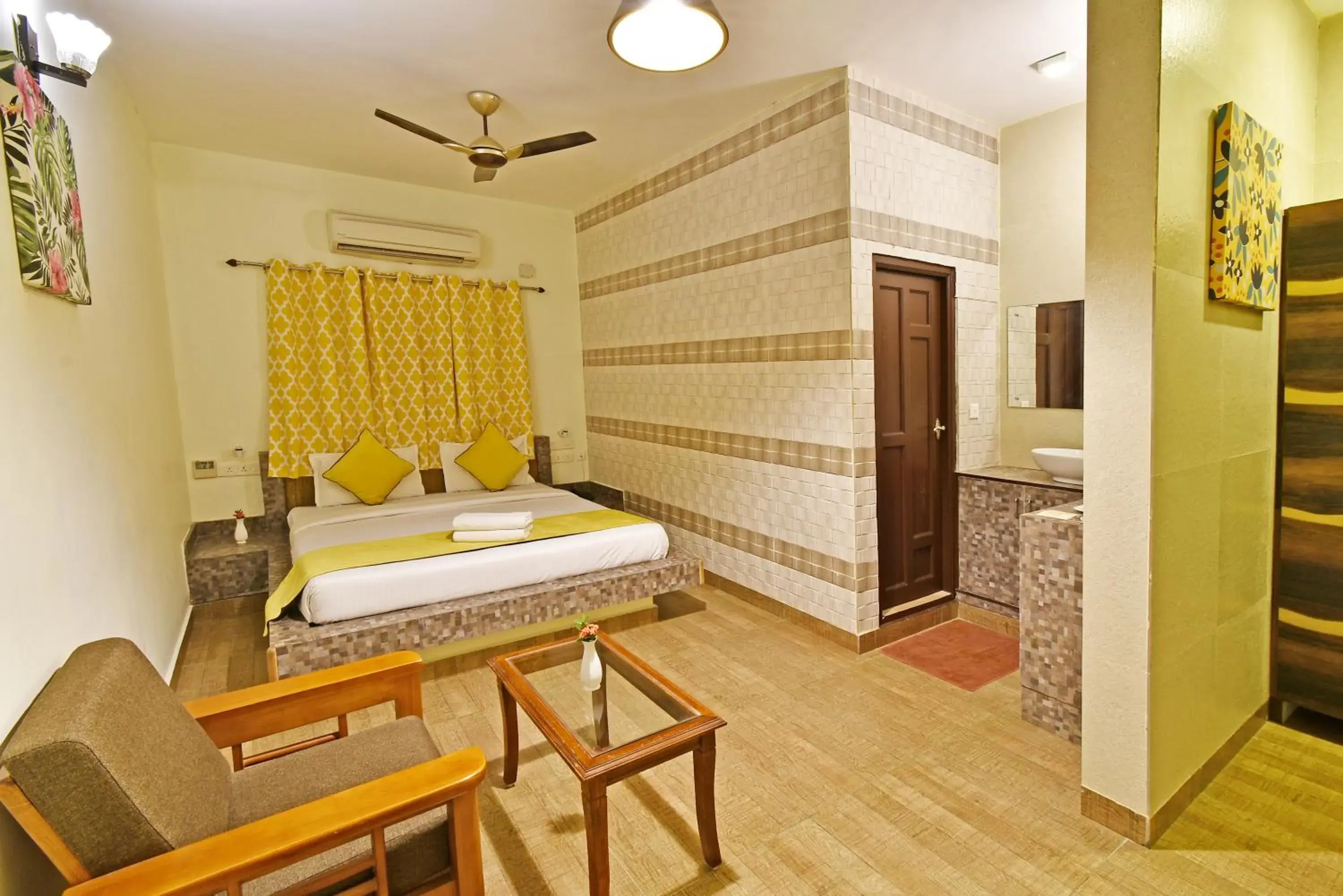 Queen Room with Pool View in Poppys Olive de' villa Queen Room with Pool View in Poppys Olive de' villa