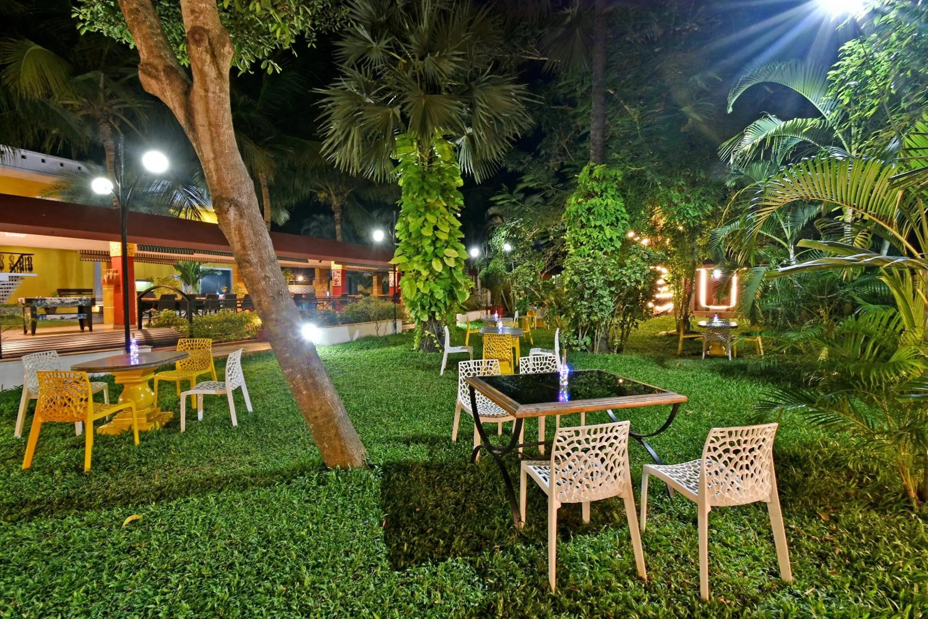 Garden in Poppys Olive de' villa