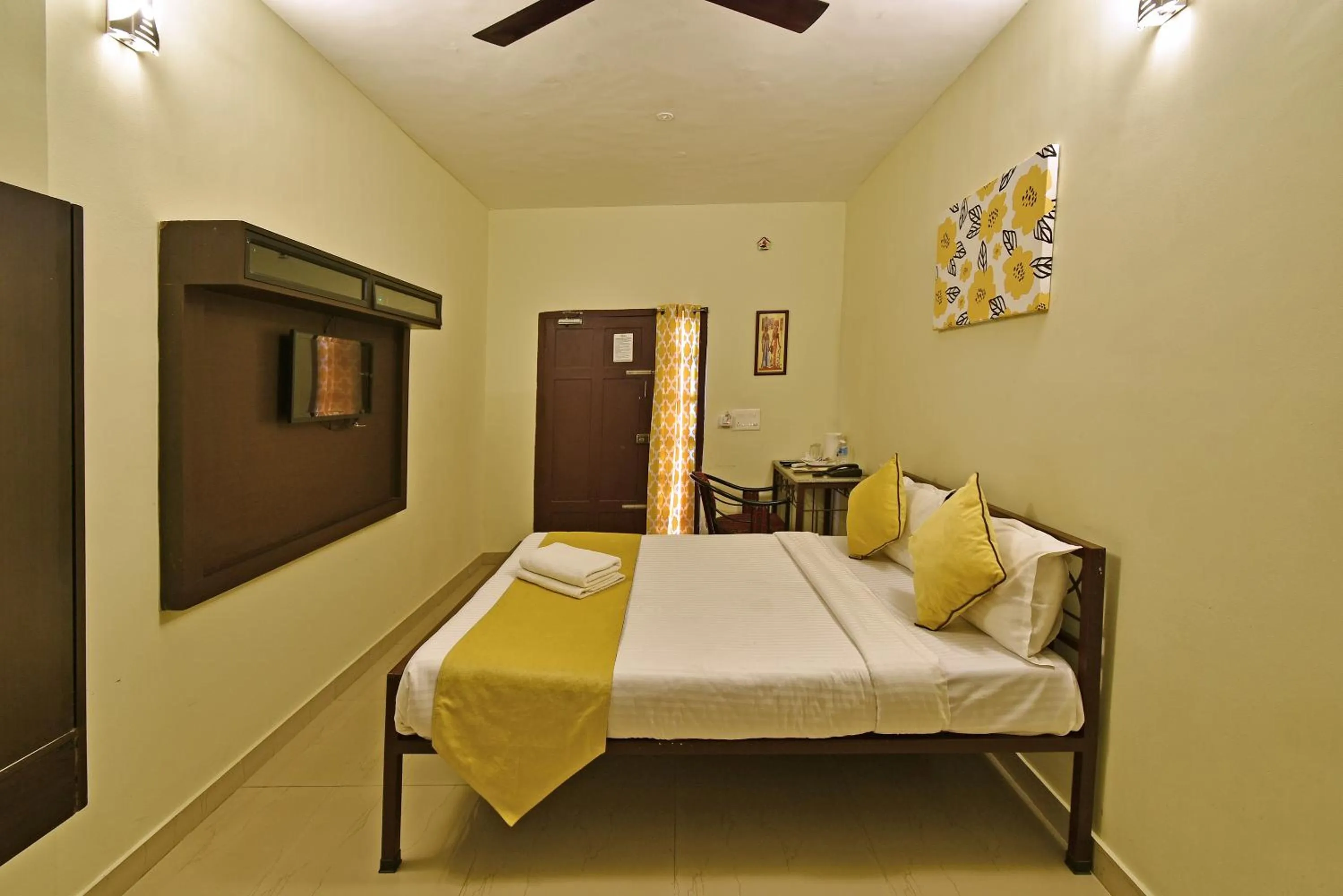 Bed in Poppys Olive de' villa