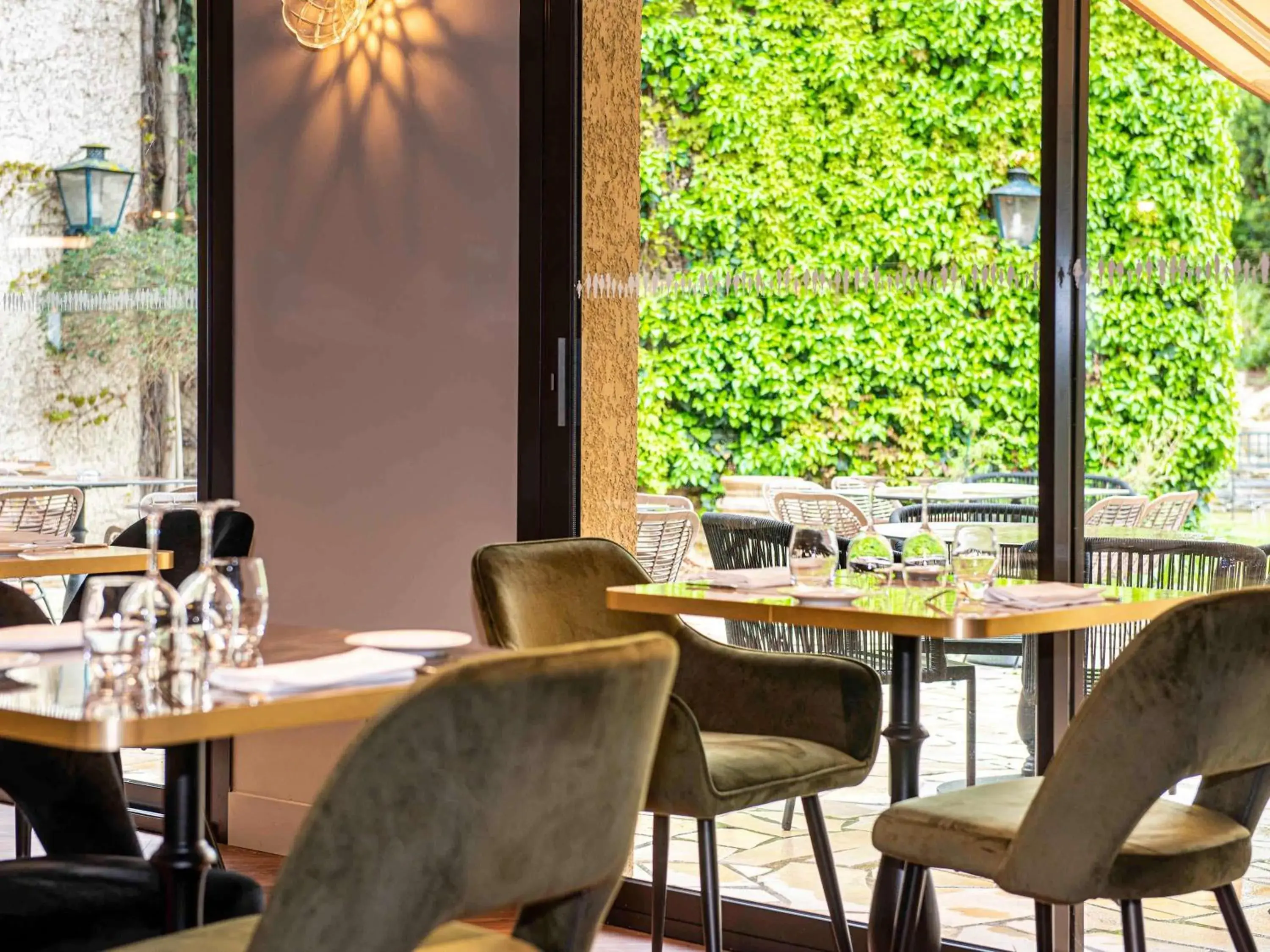 Restaurant/places to eat in Mercure Carcassonne La Cité Restaurant/places to eat in Mercure Carcassonne La Cité