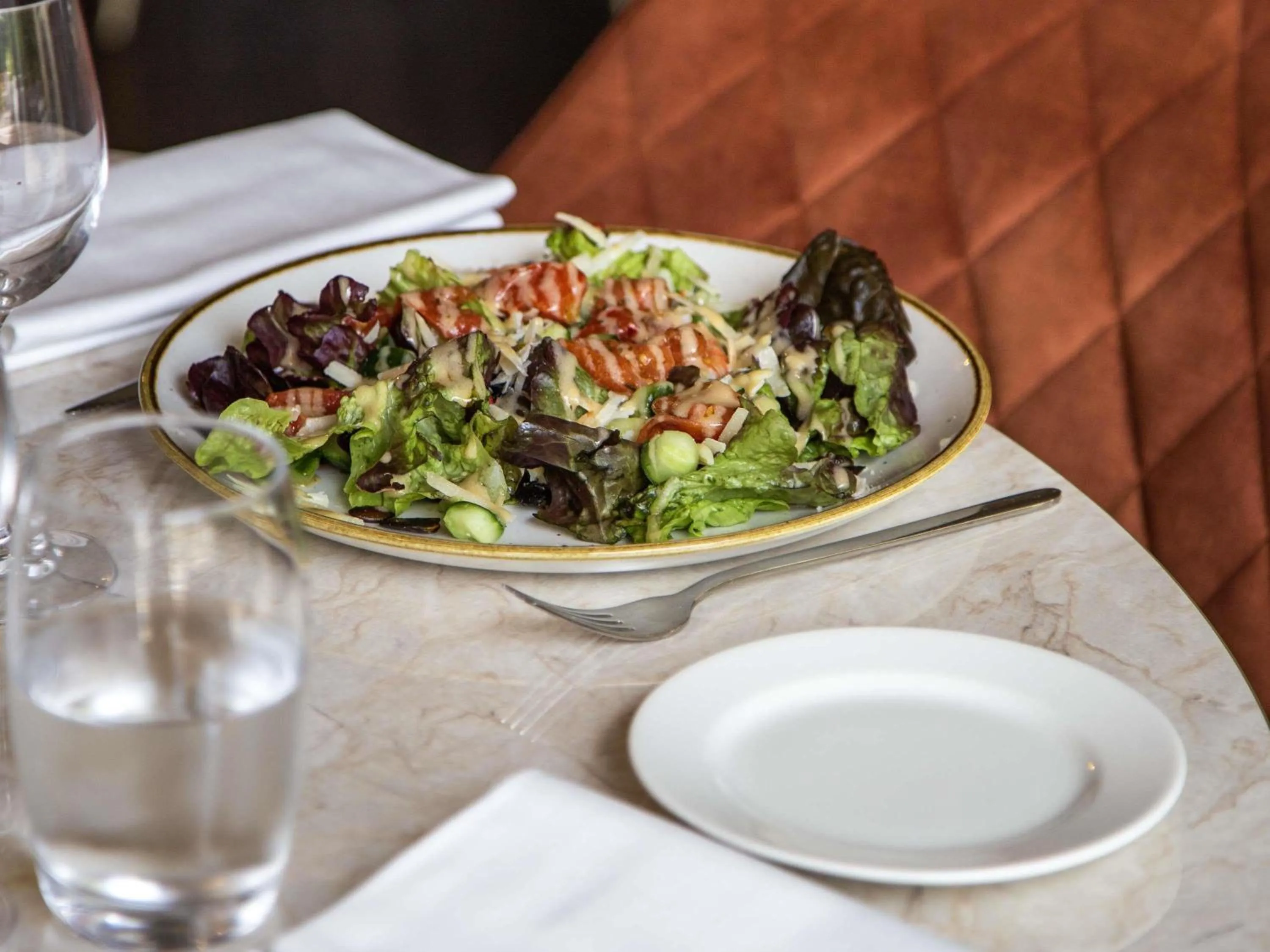 Restaurant/places to eat in Mercure Carcassonne La Cité