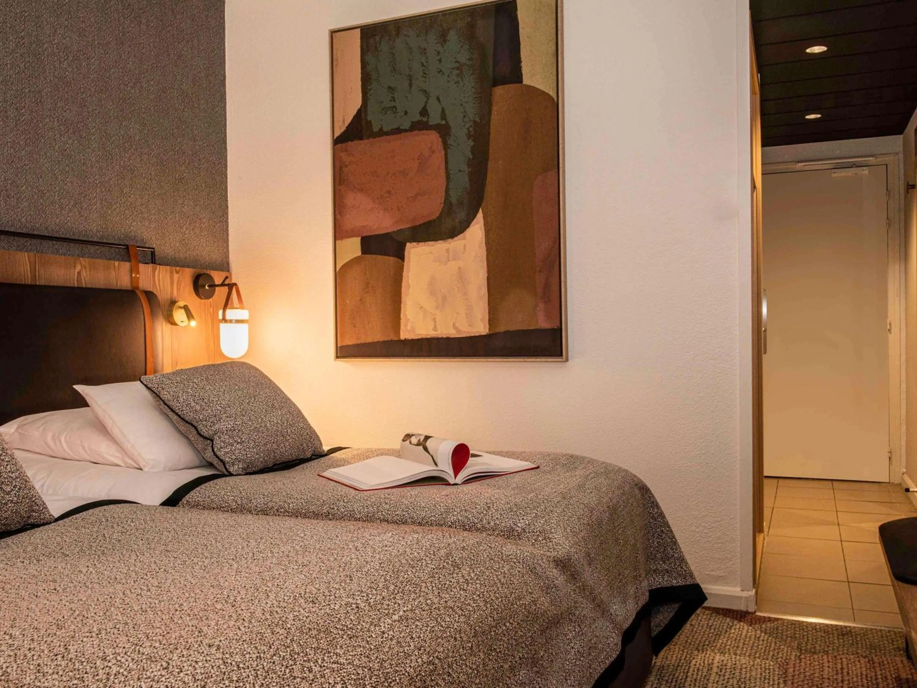 Bedroom, Bed in Mercure Carcassonne La Cité