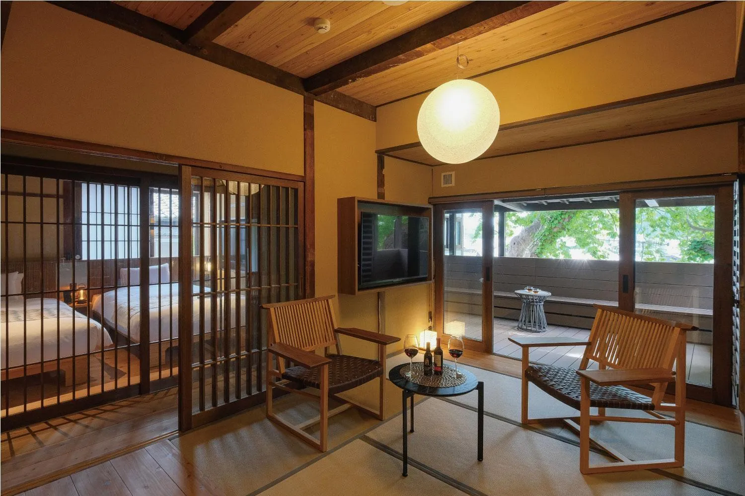 Bed in Tomonoura Shiomachi Hotel