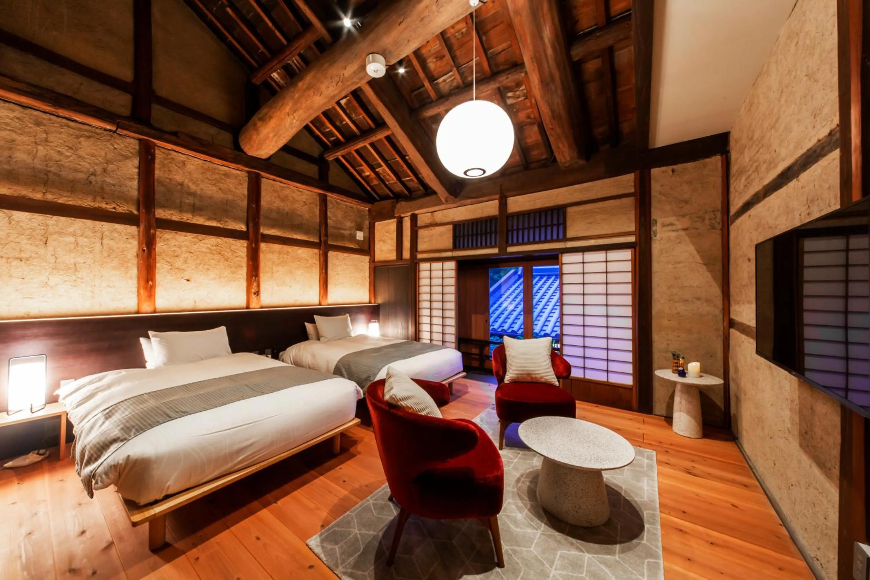 Photo of the whole room, Bed in Tomonoura Shiomachi Hotel