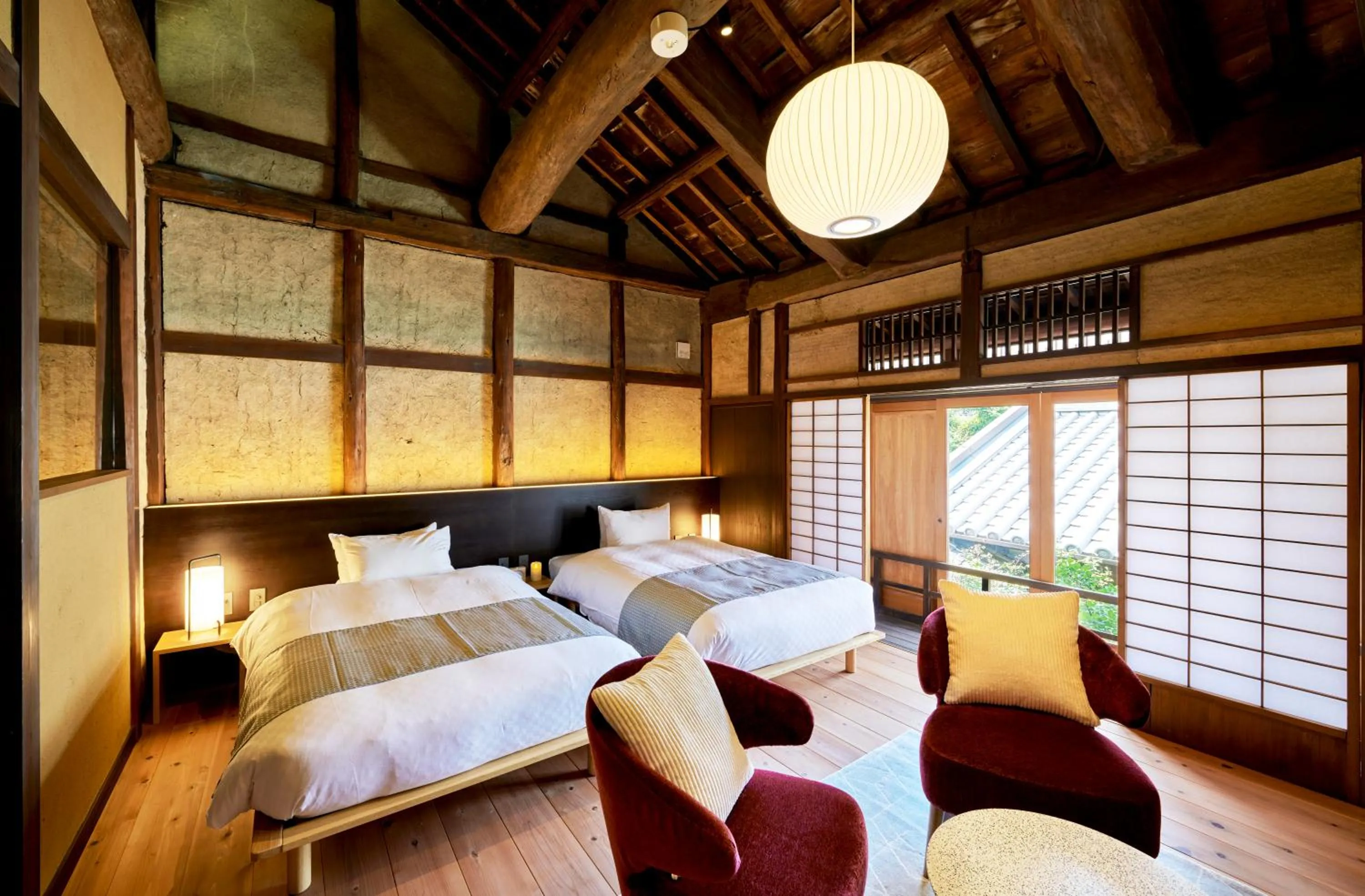 Photo of the whole room, Bed in Tomonoura Shiomachi Hotel