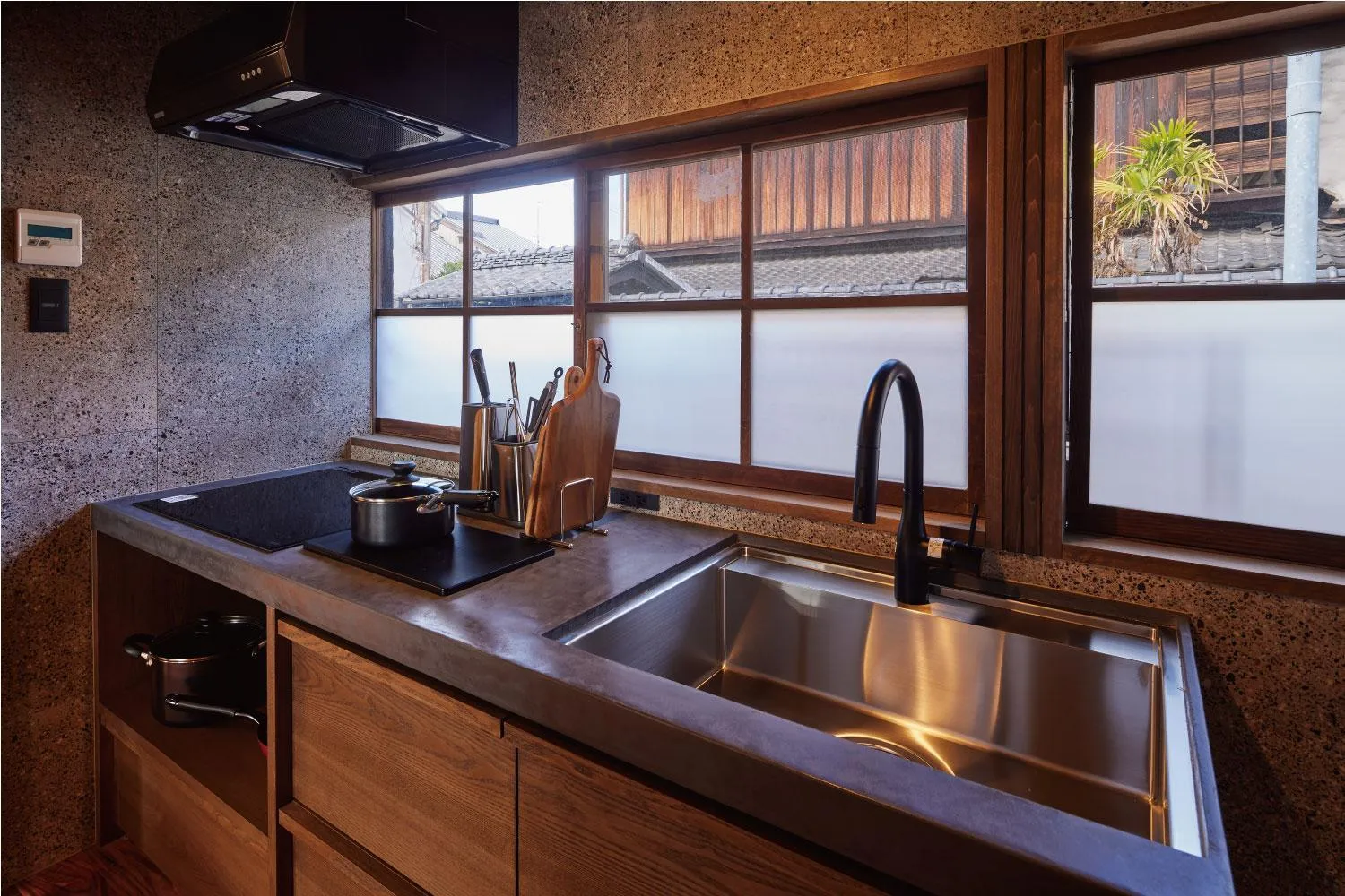 Kitchen or kitchenette in Tomonoura Shiomachi Hotel