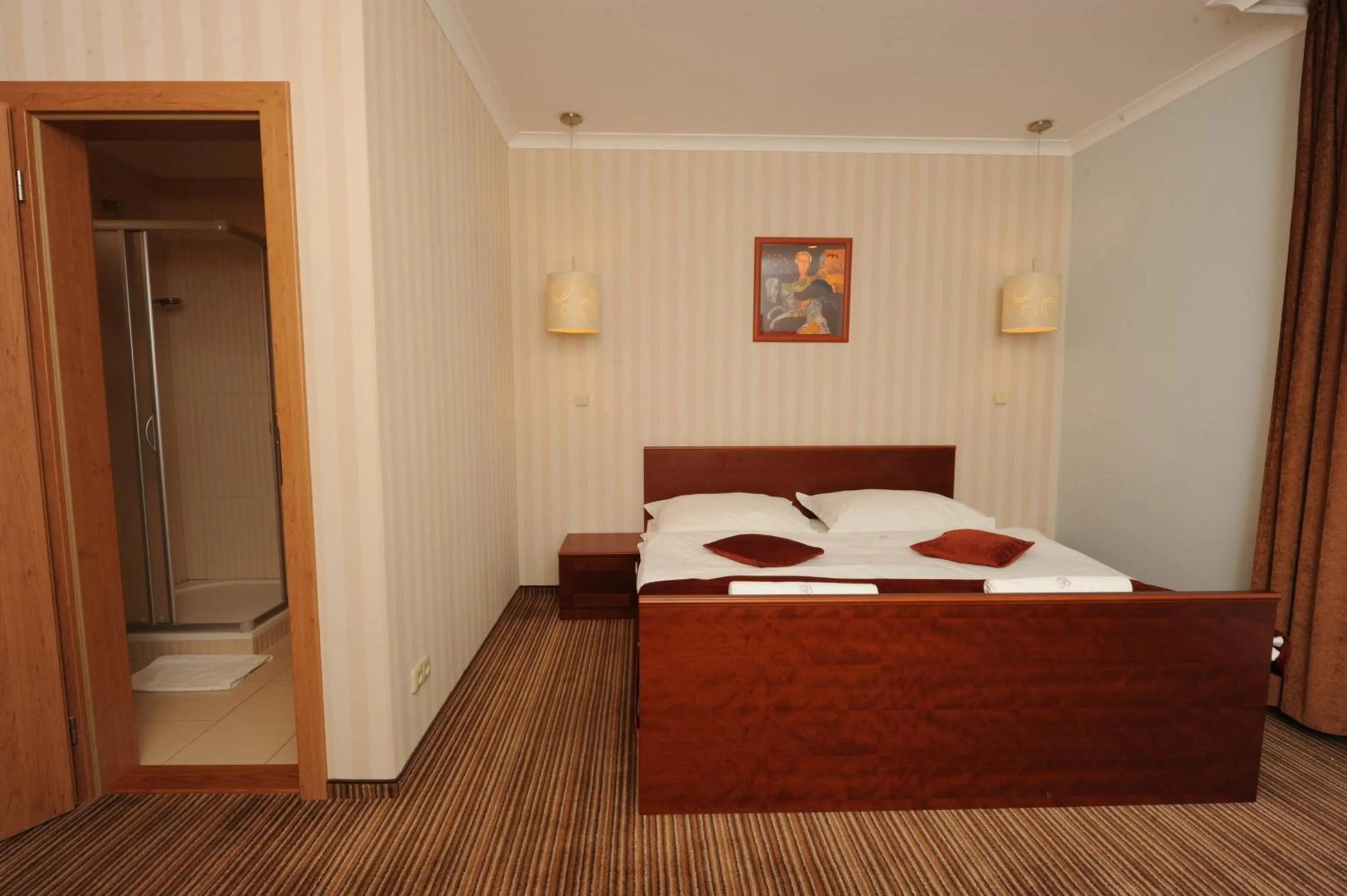 Photo of the whole room, Bed in Hotel Encian