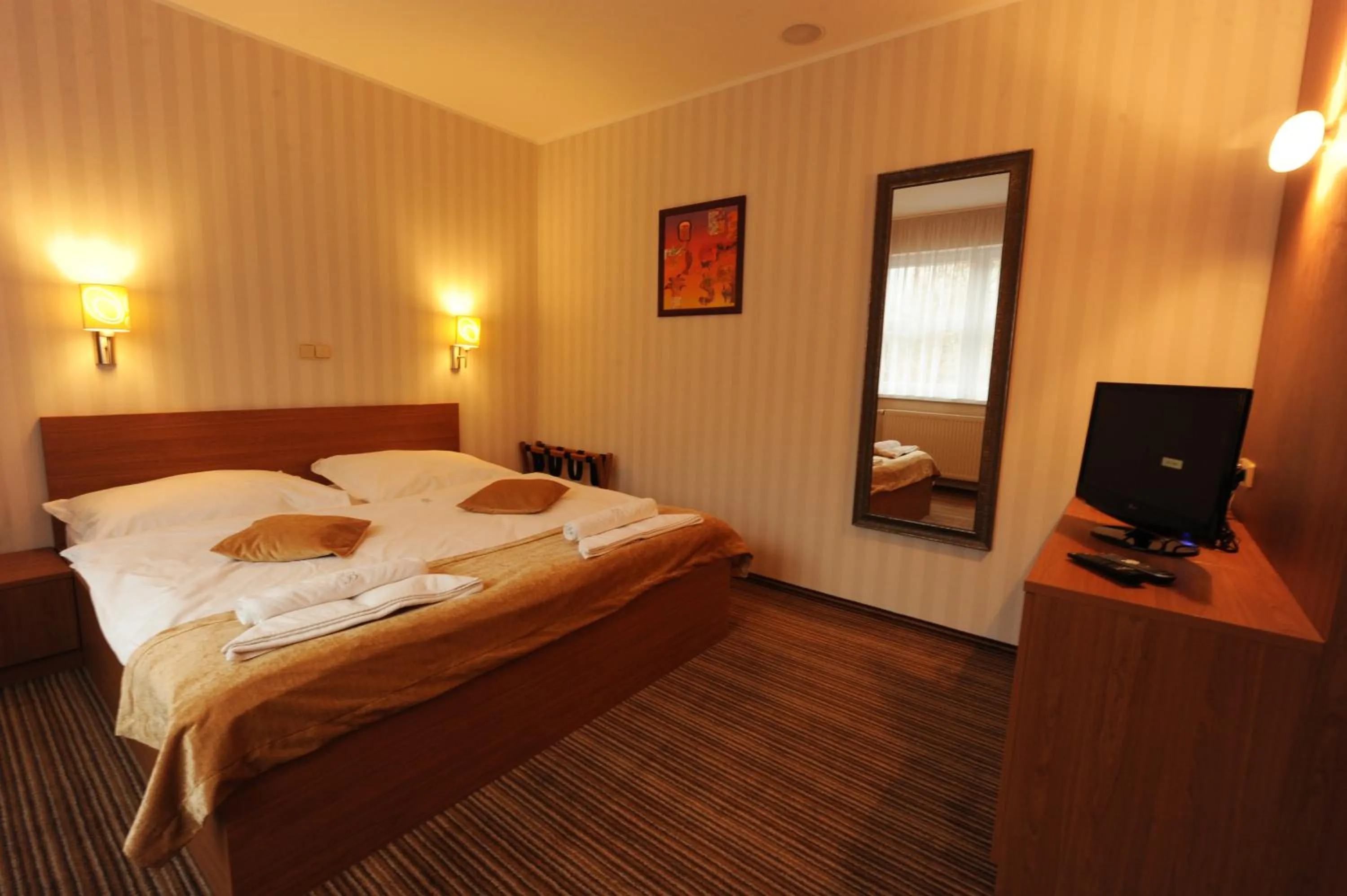 Photo of the whole room, Bed in Hotel Encian