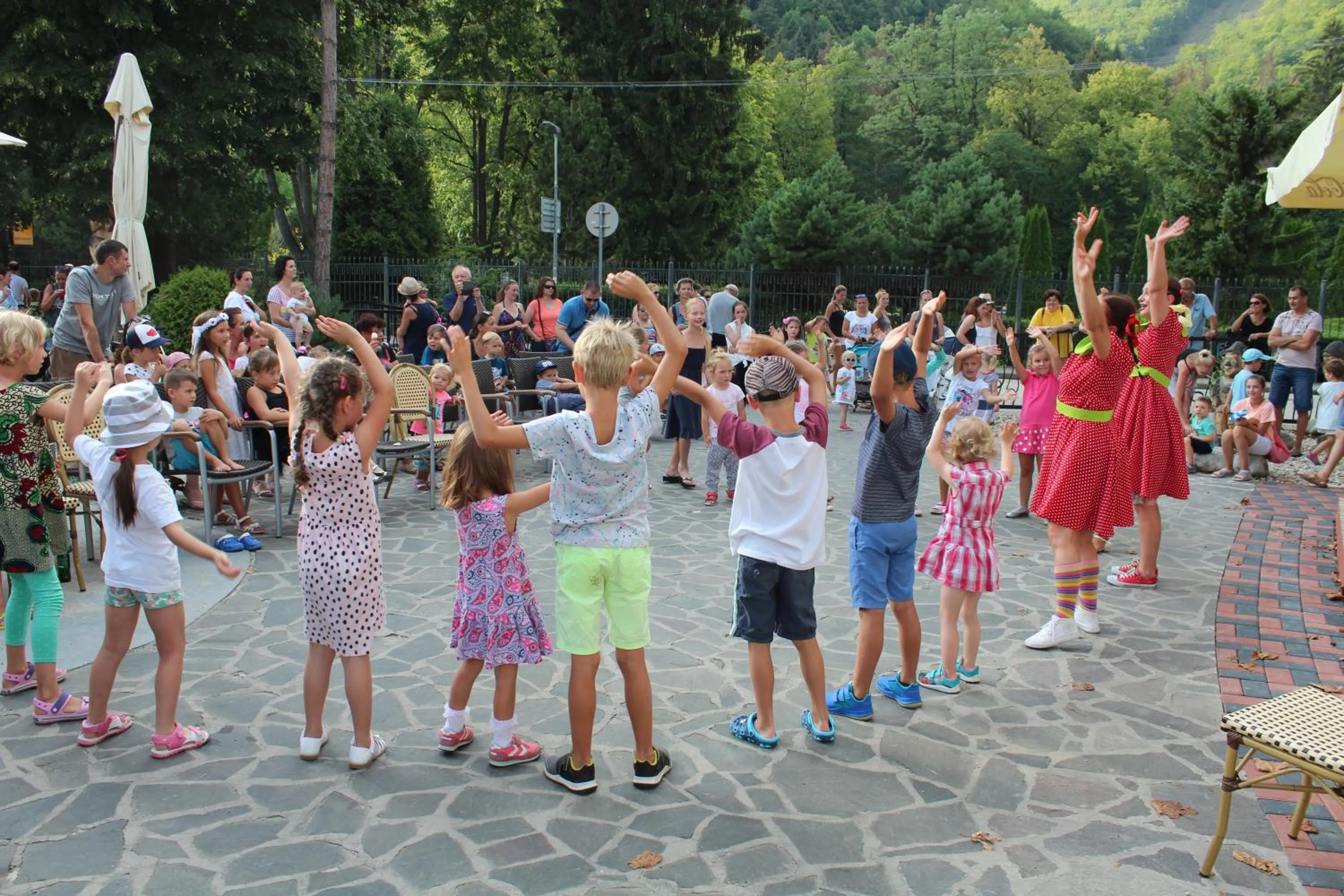 Entertainment in Hotel Encian