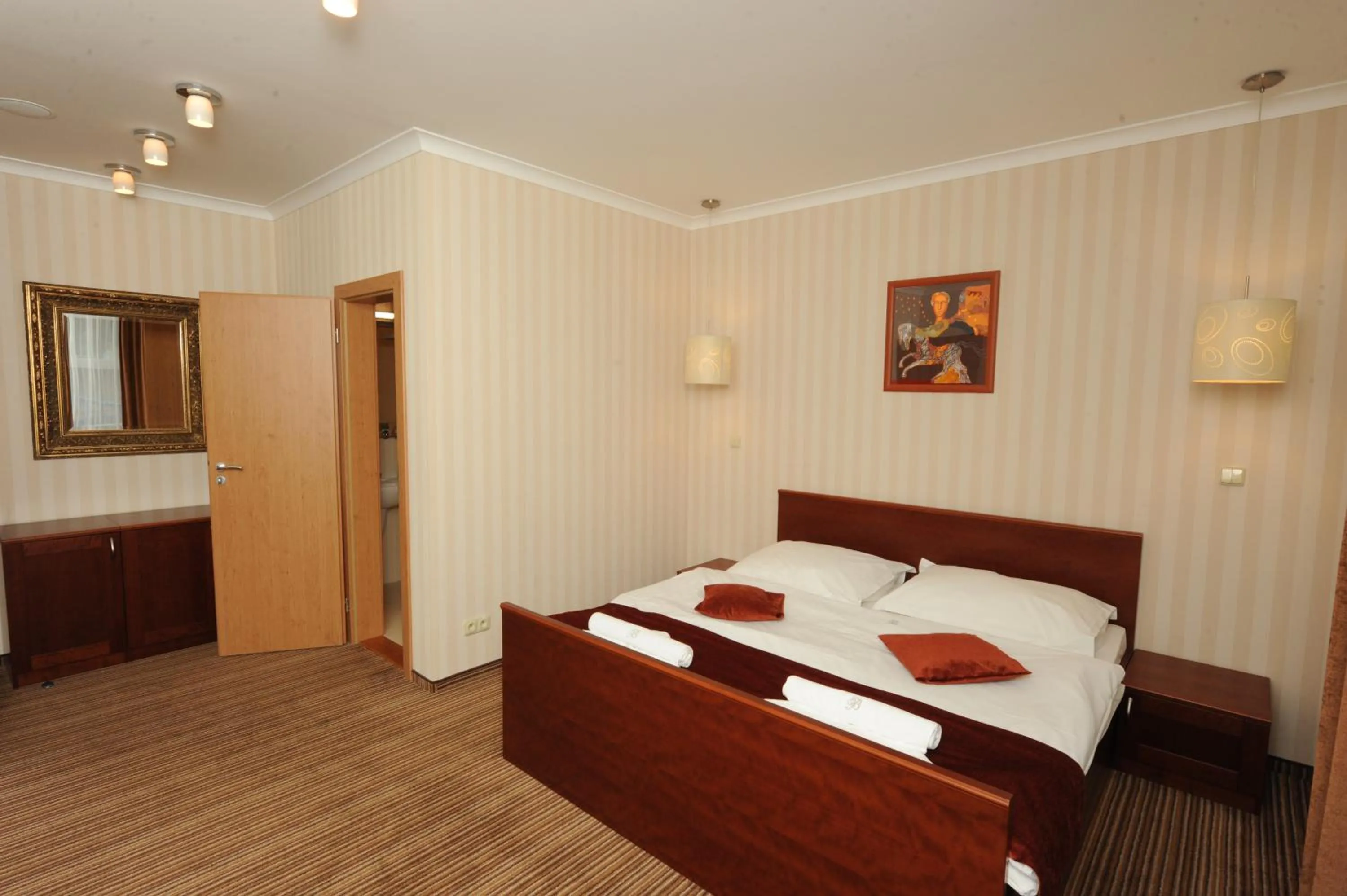 Photo of the whole room, Bed in Hotel Encian