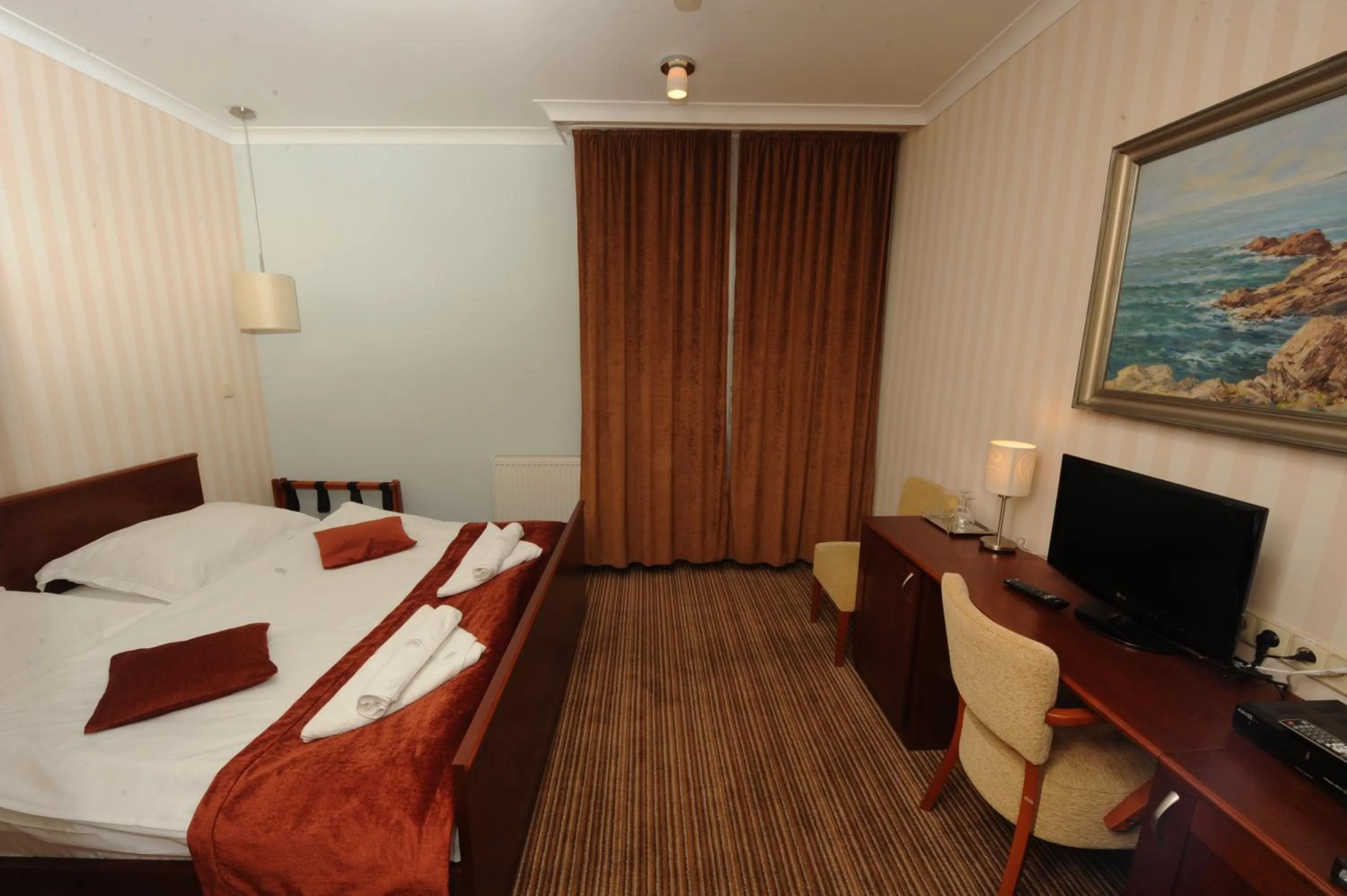 Photo of the whole room, Bed in Hotel Encian