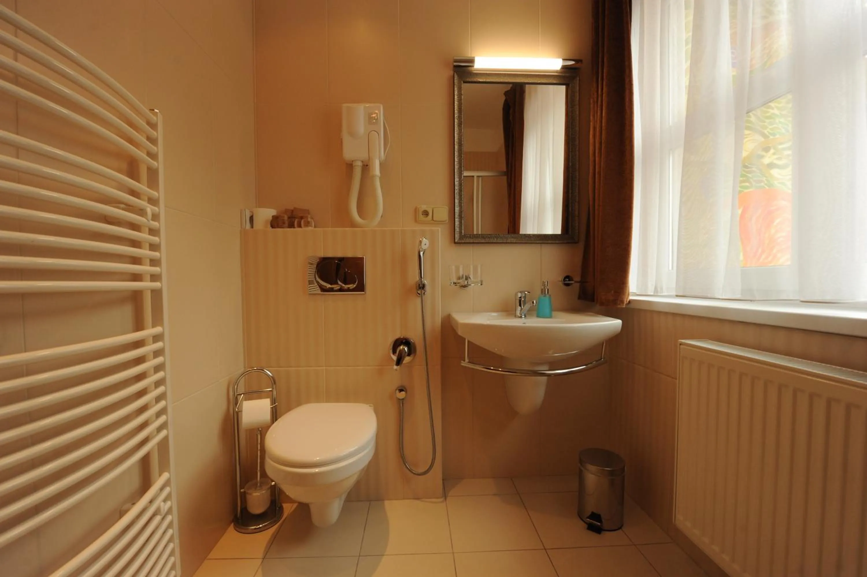 Bathroom in Hotel Encian