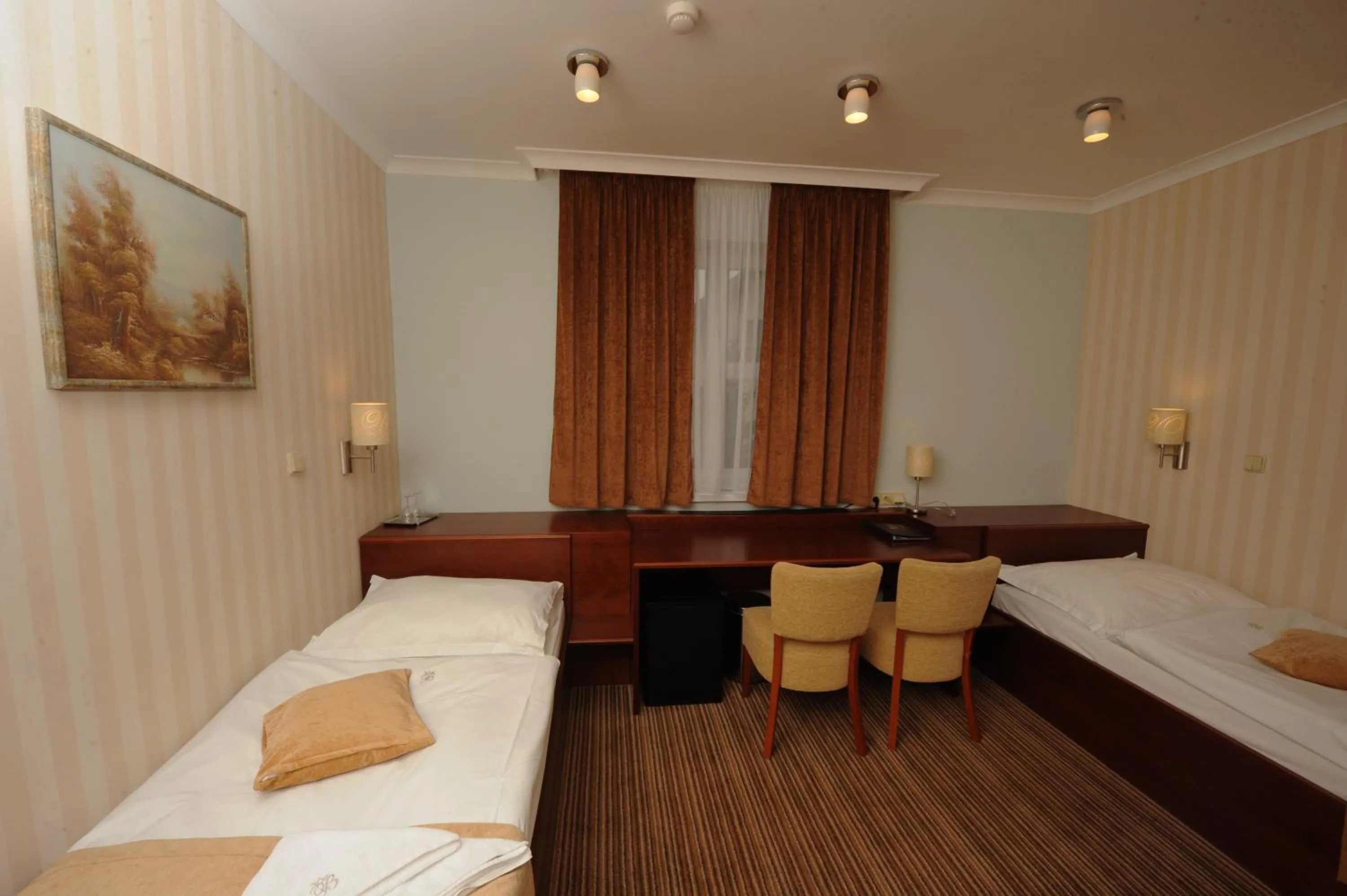 Photo of the whole room, Bed in Hotel Encian