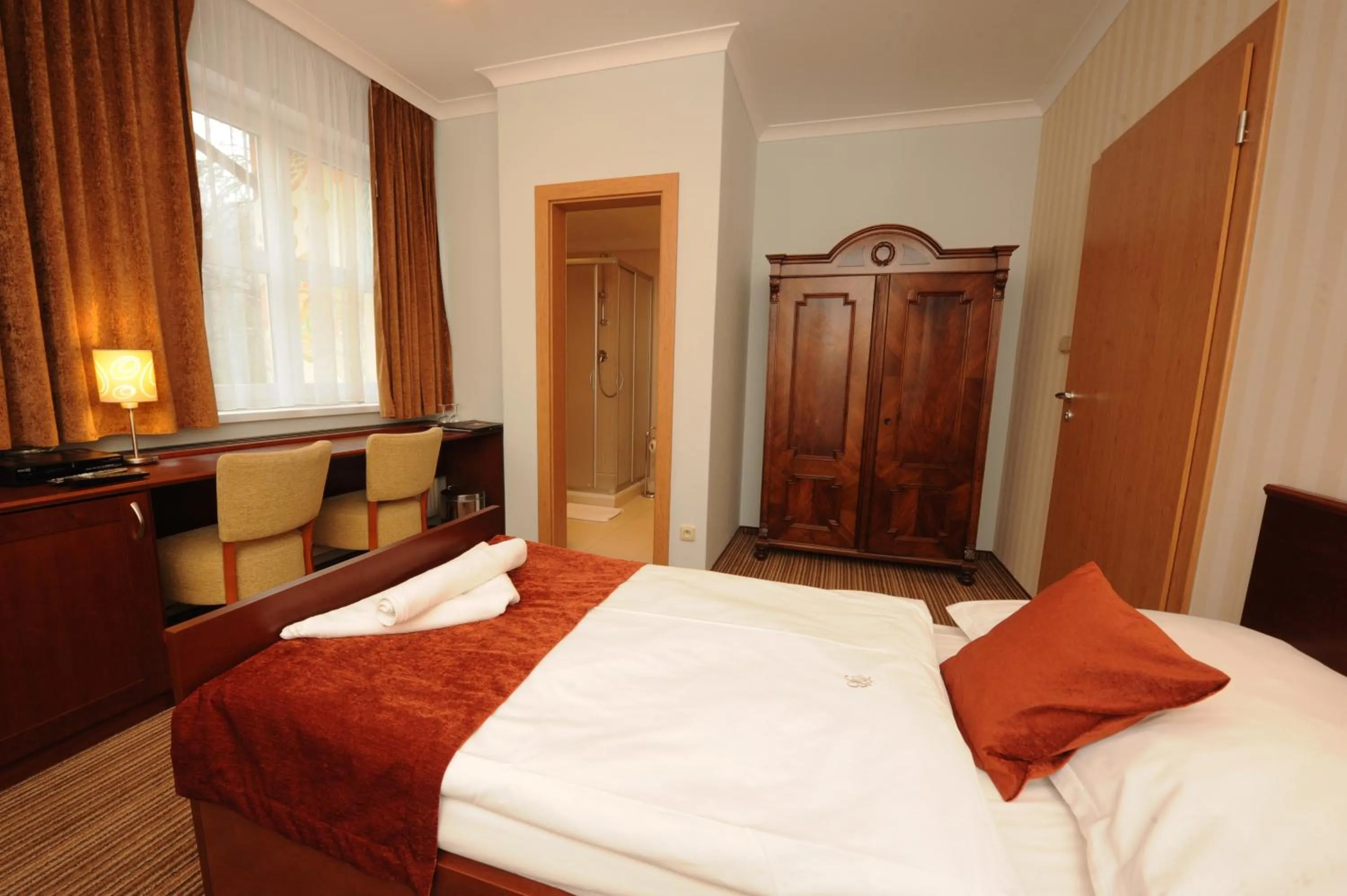 Photo of the whole room, Bed in Hotel Encian