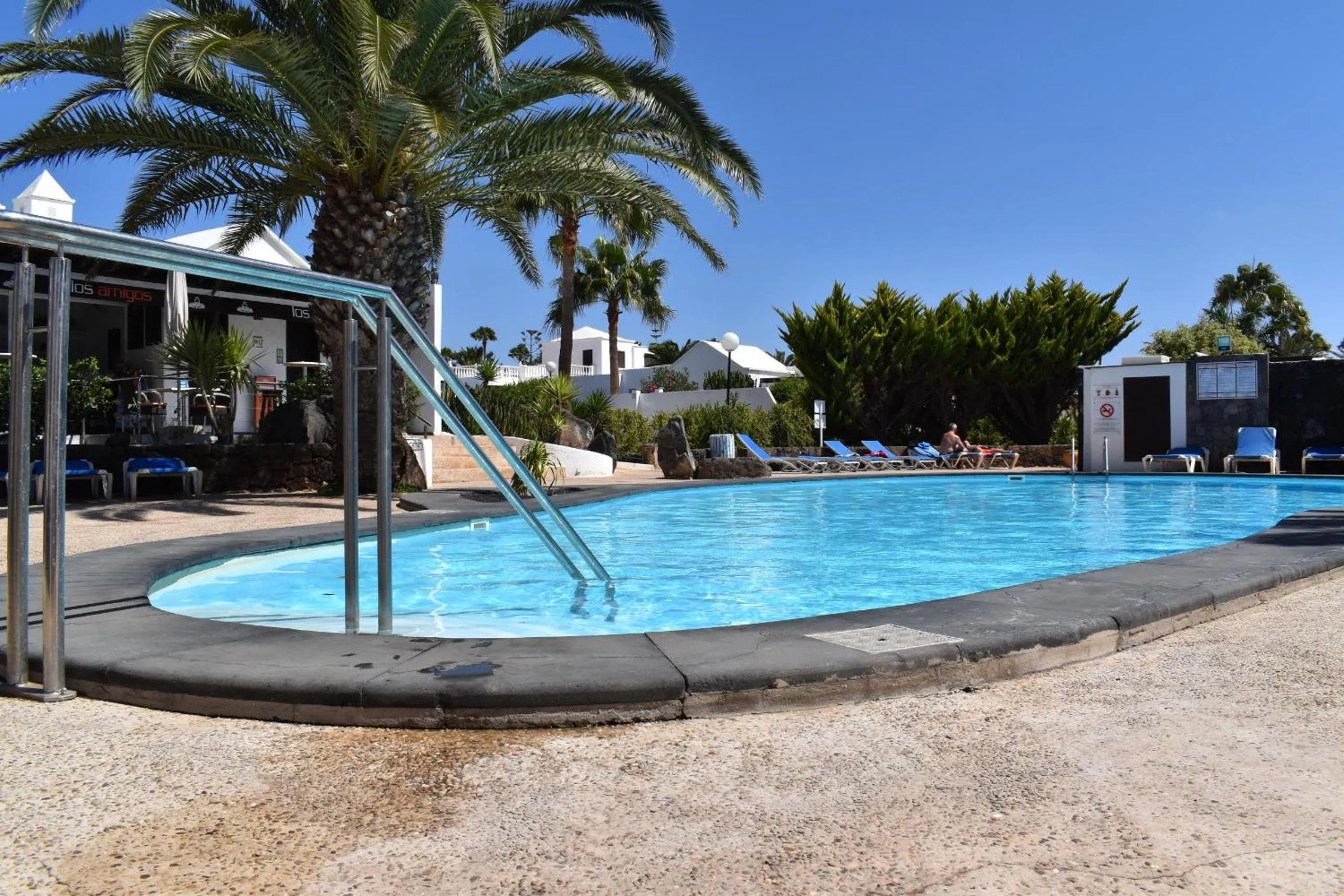 Swimming pool in CASA BASTIAN 24