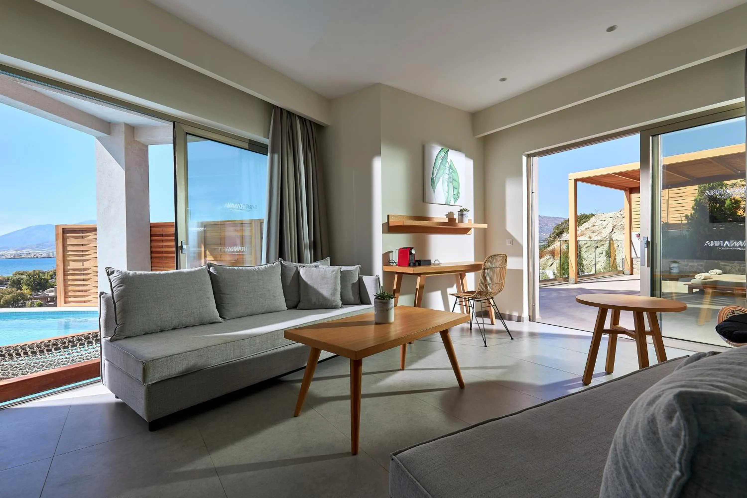 Coffee/tea facilities in Enorme Santanna Beach