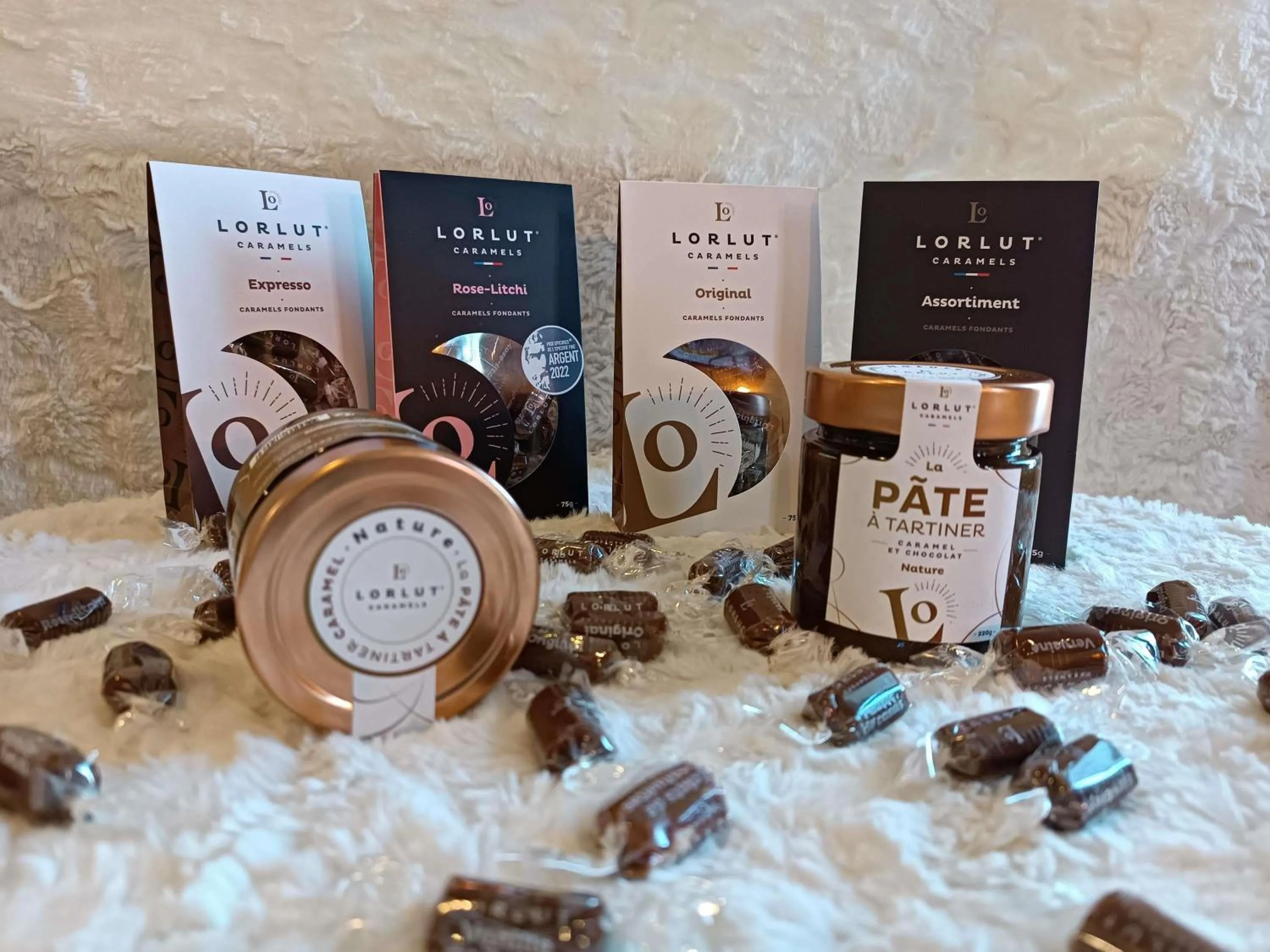 Lounge or bar in Novotel Suites Clermont Ferrand Polydome