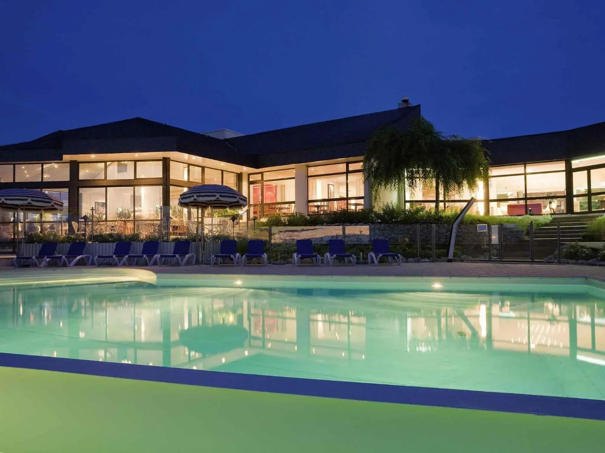 Restaurant/places to eat in Novotel Amboise Restaurant/places to eat in Novotel Amboise