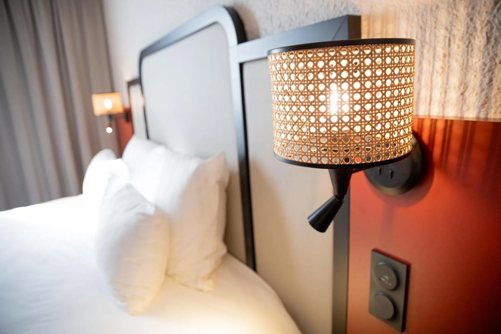 Bed in Best Western Porte du Forez