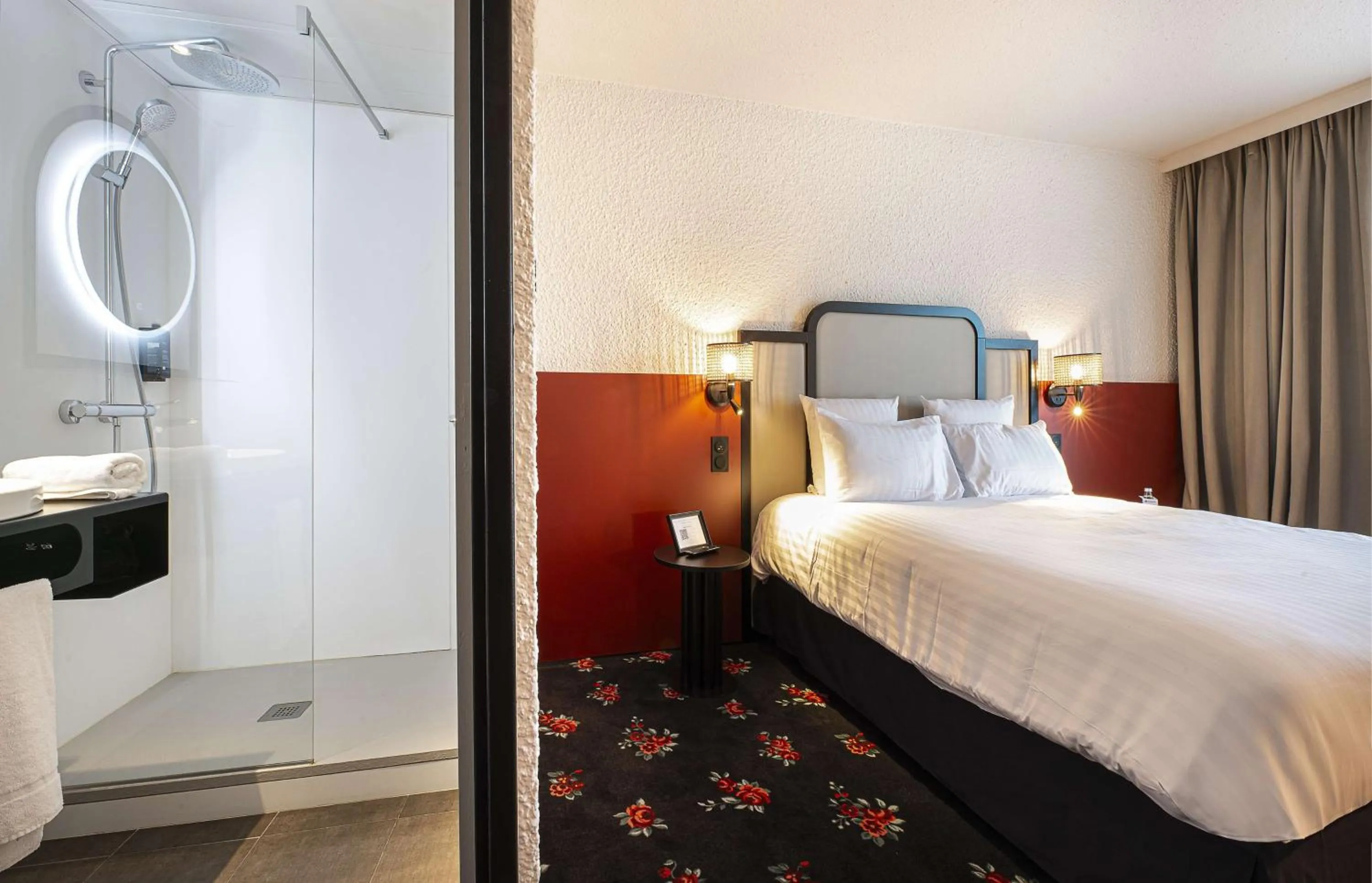 Bedroom, Bed in Best Western Porte du Forez