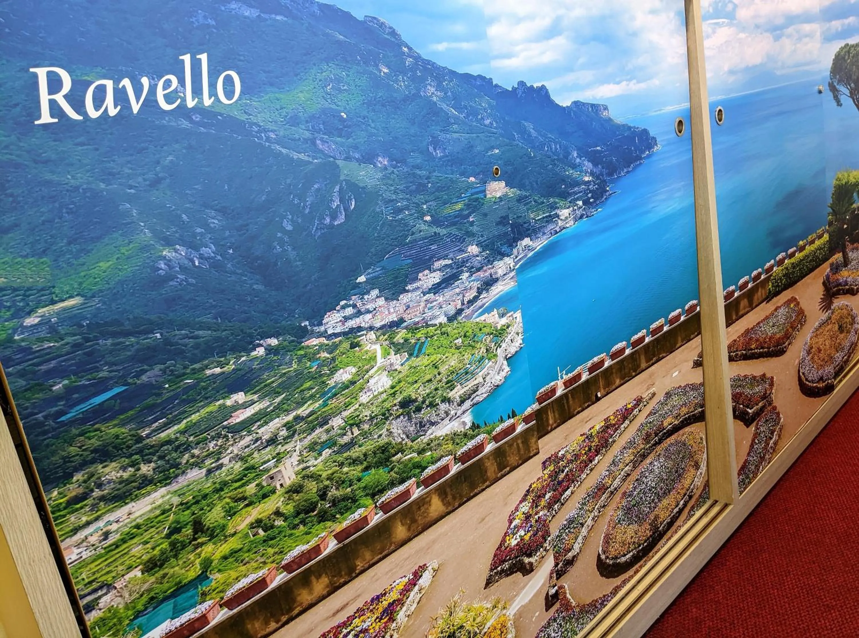 Restaurant/places to eat in Hotel Montecarlo