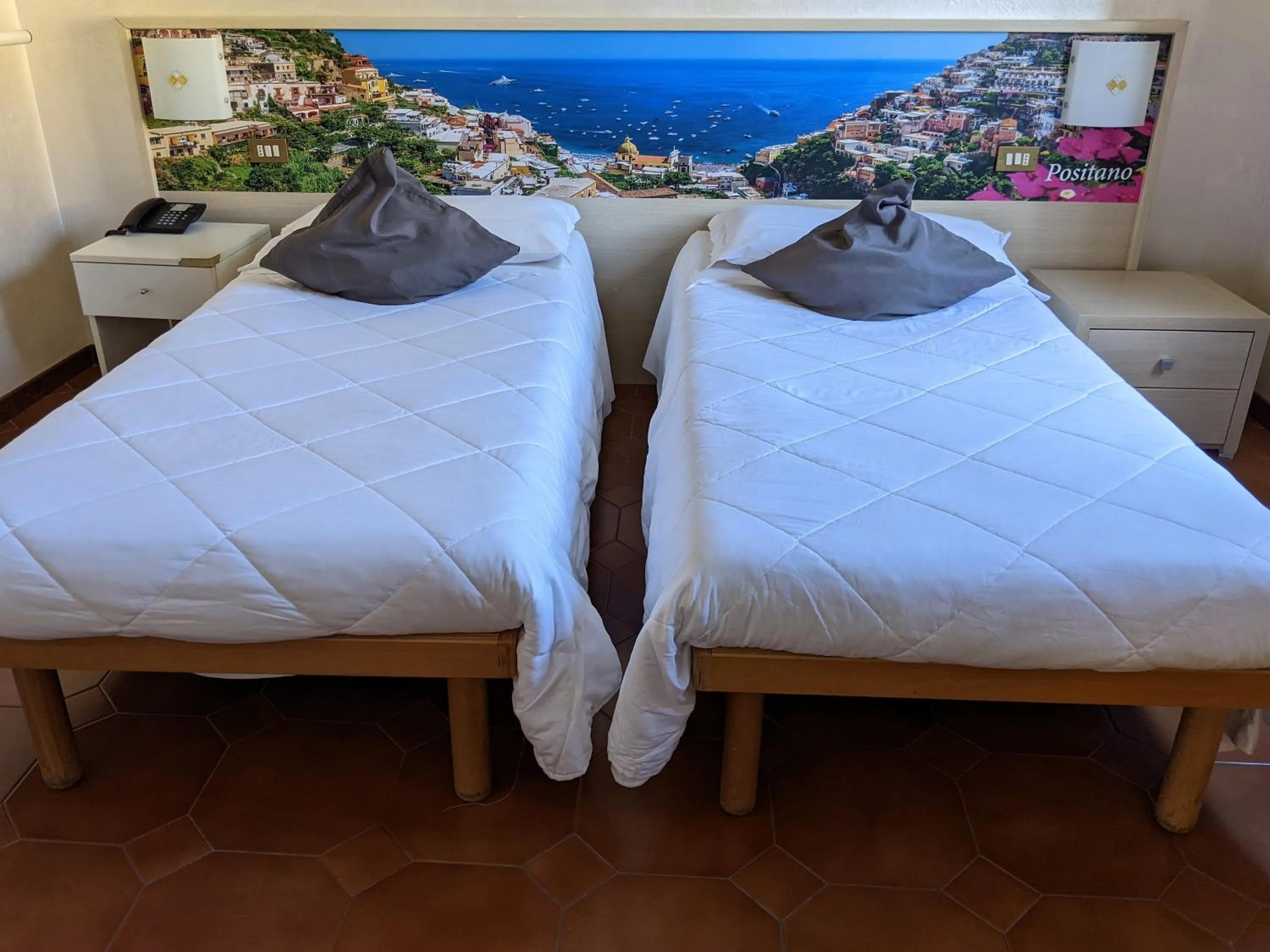 Bed in Hotel Montecarlo