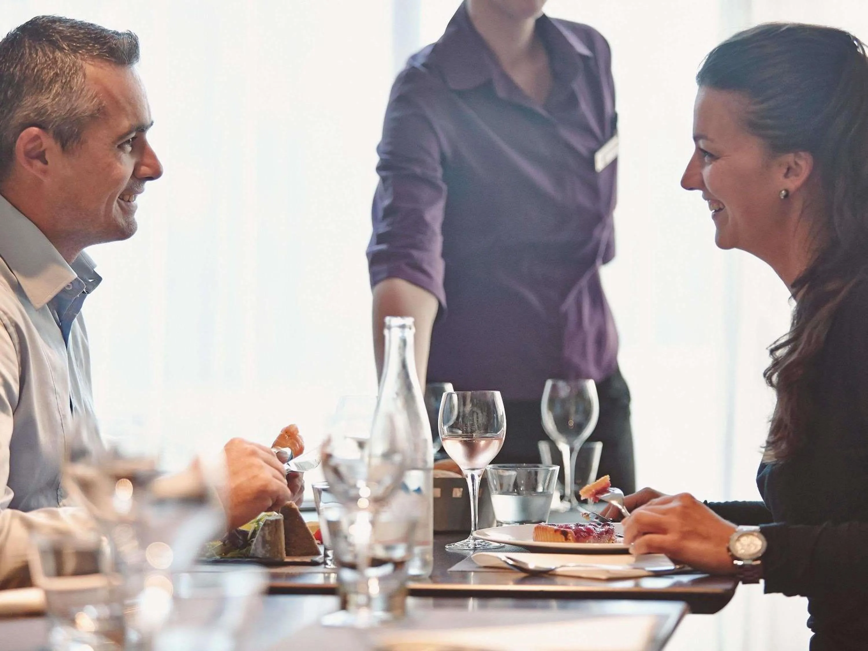 Restaurant/places to eat in Novotel Massy Palaiseau