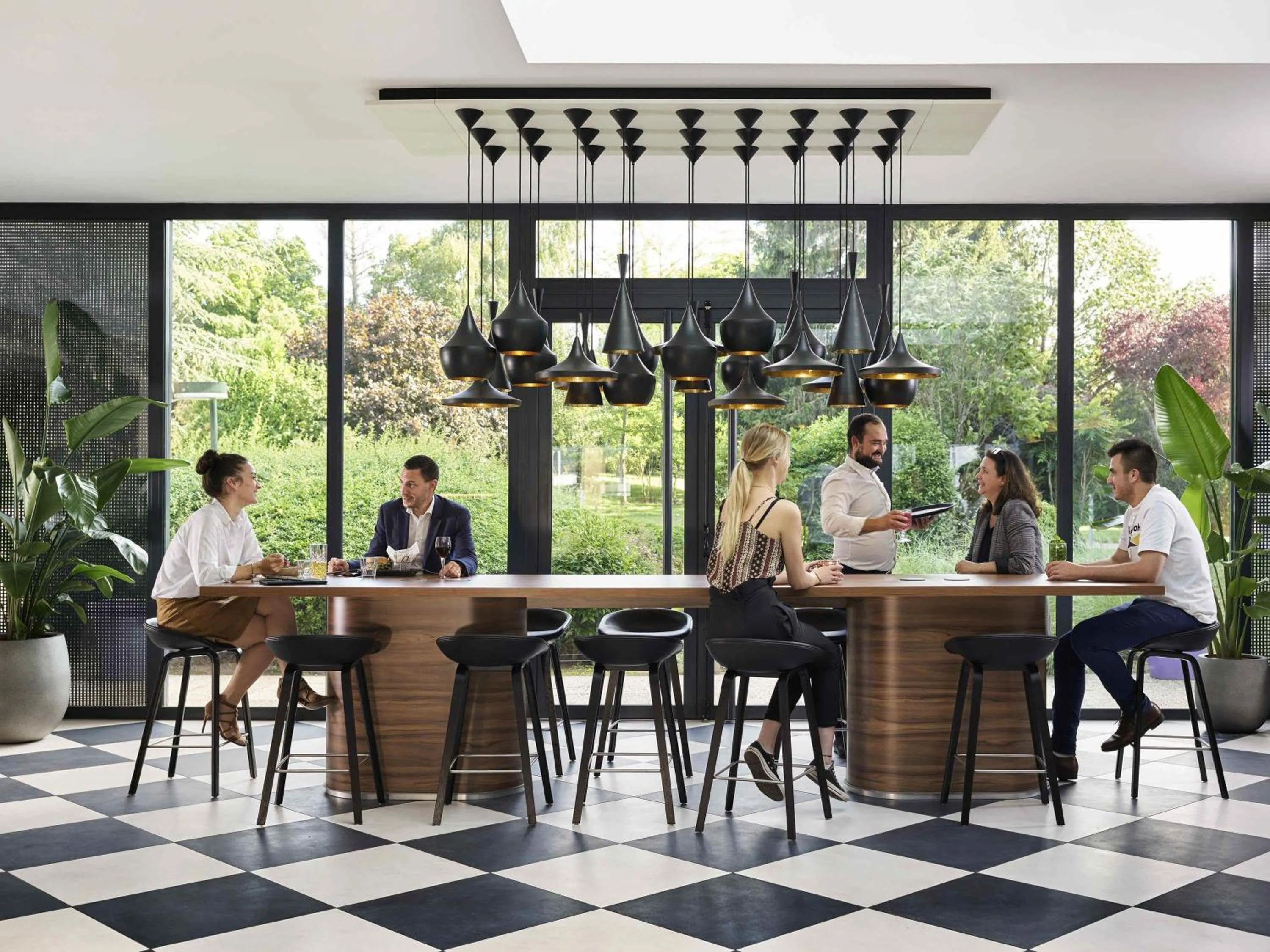 Restaurant/places to eat in Novotel Massy Palaiseau